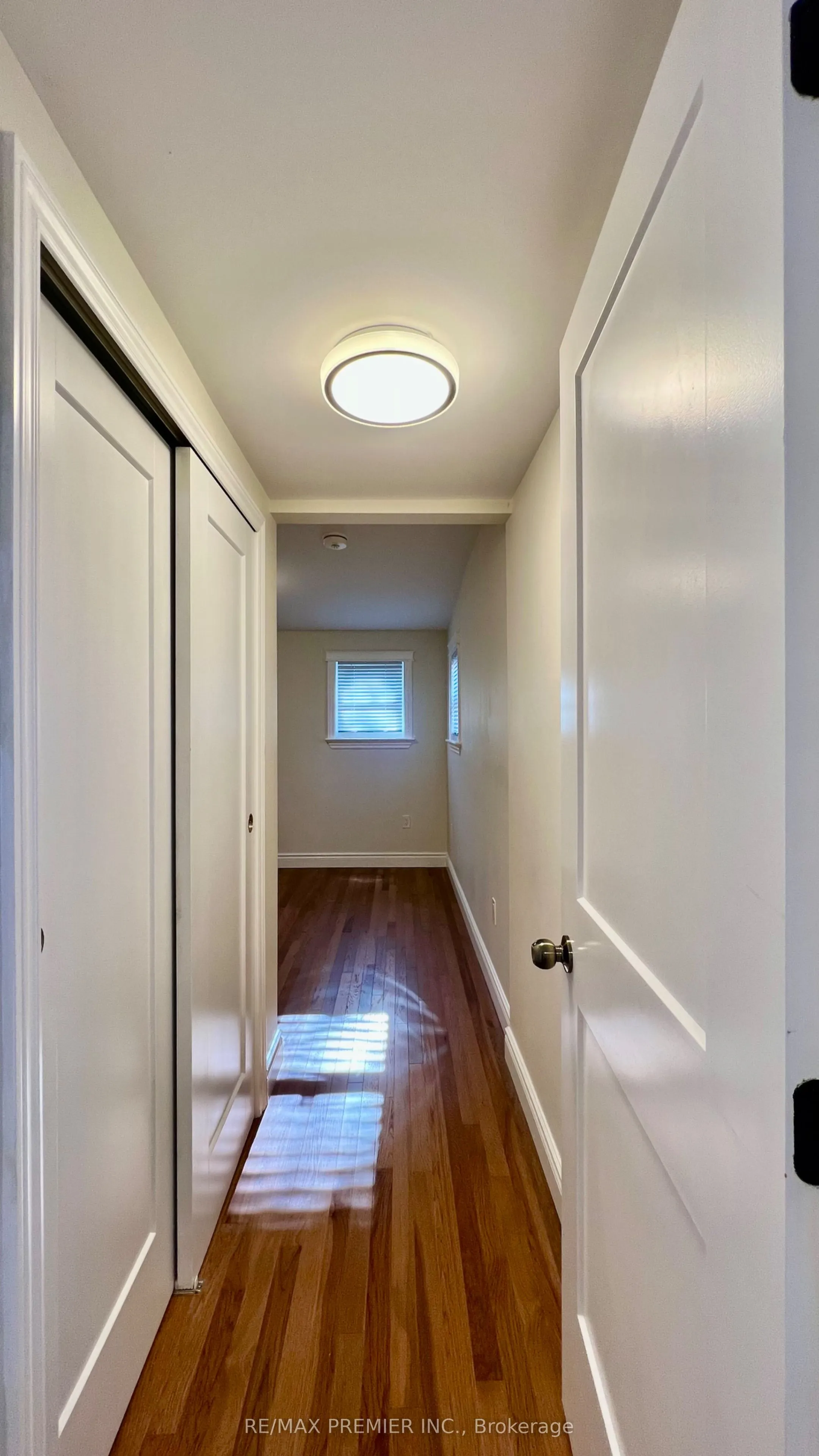 10 Patrick St