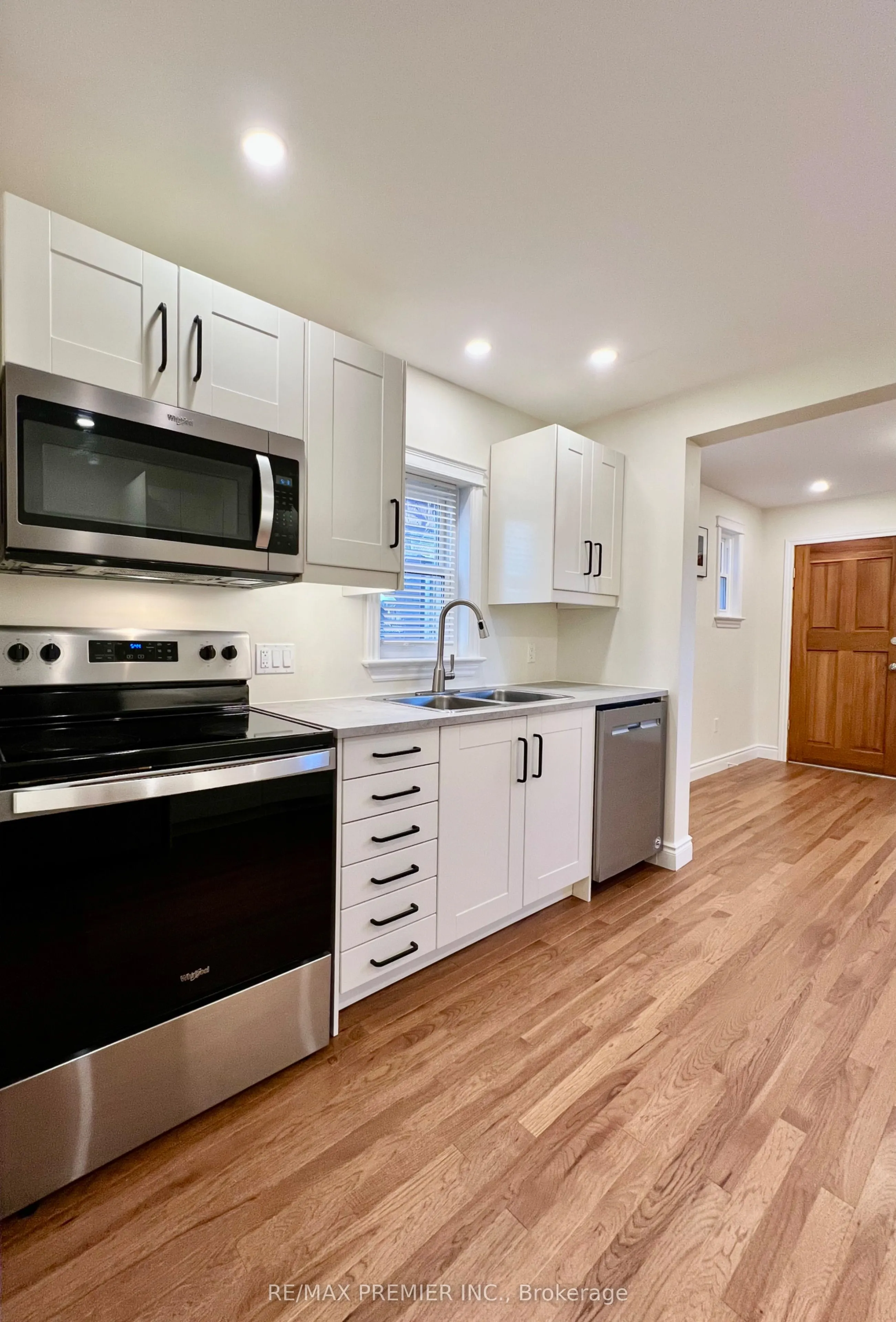 10 Patrick St