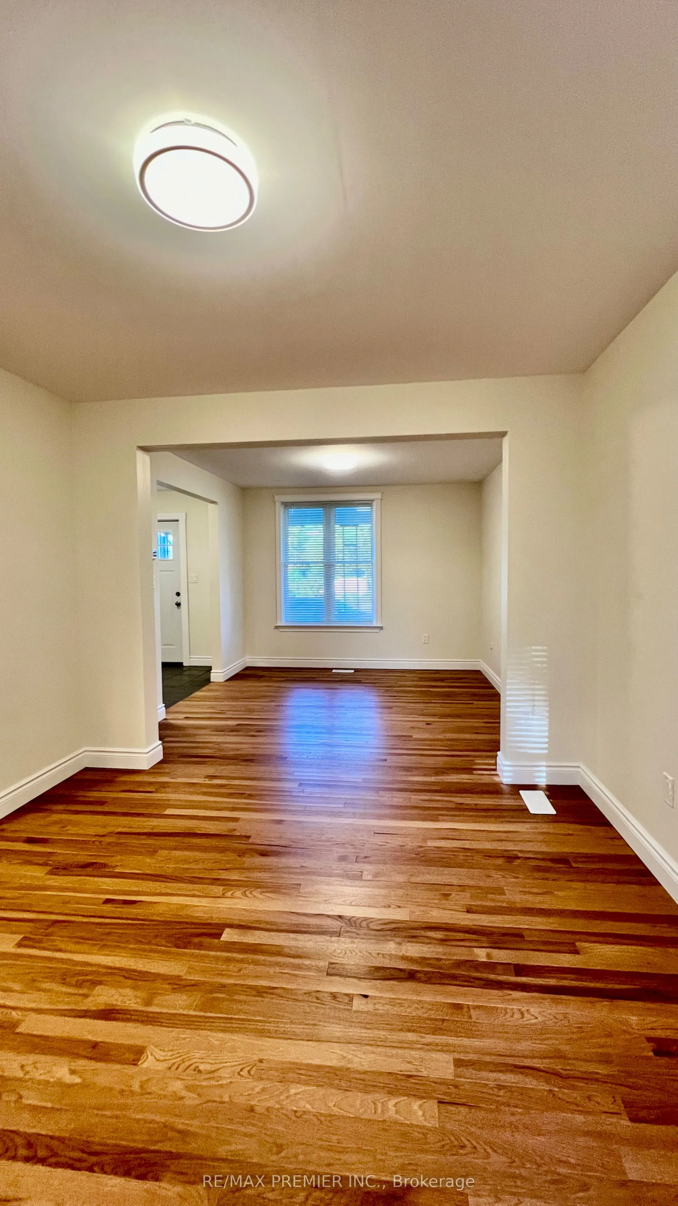 10 Patrick St