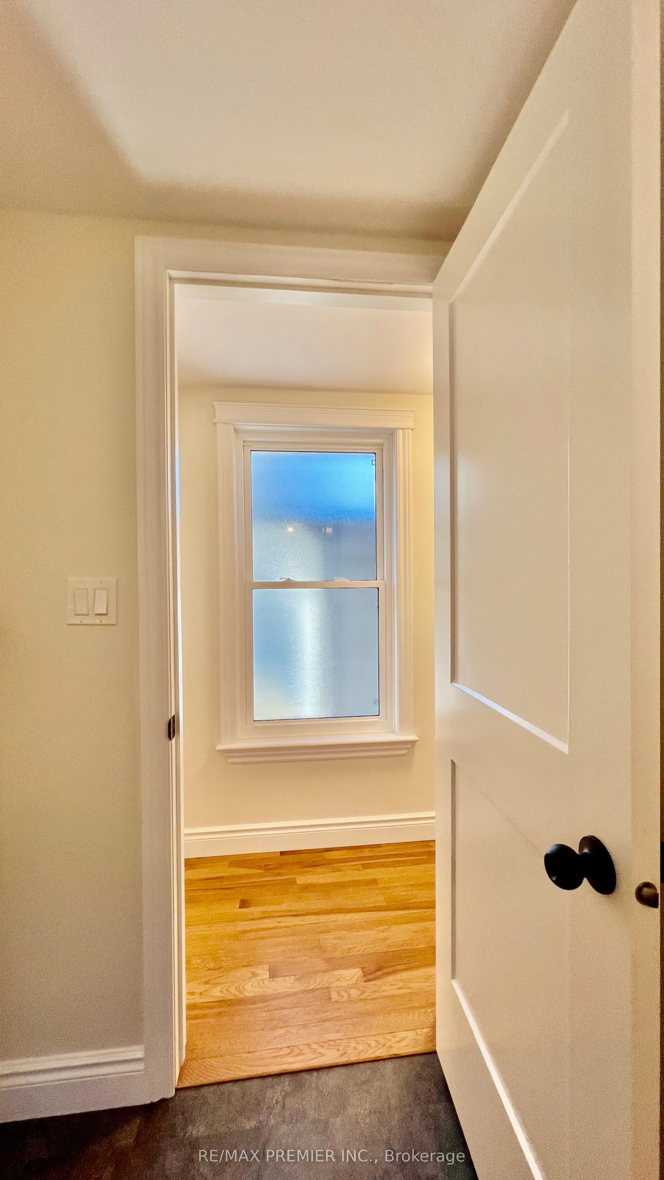 10 Patrick St