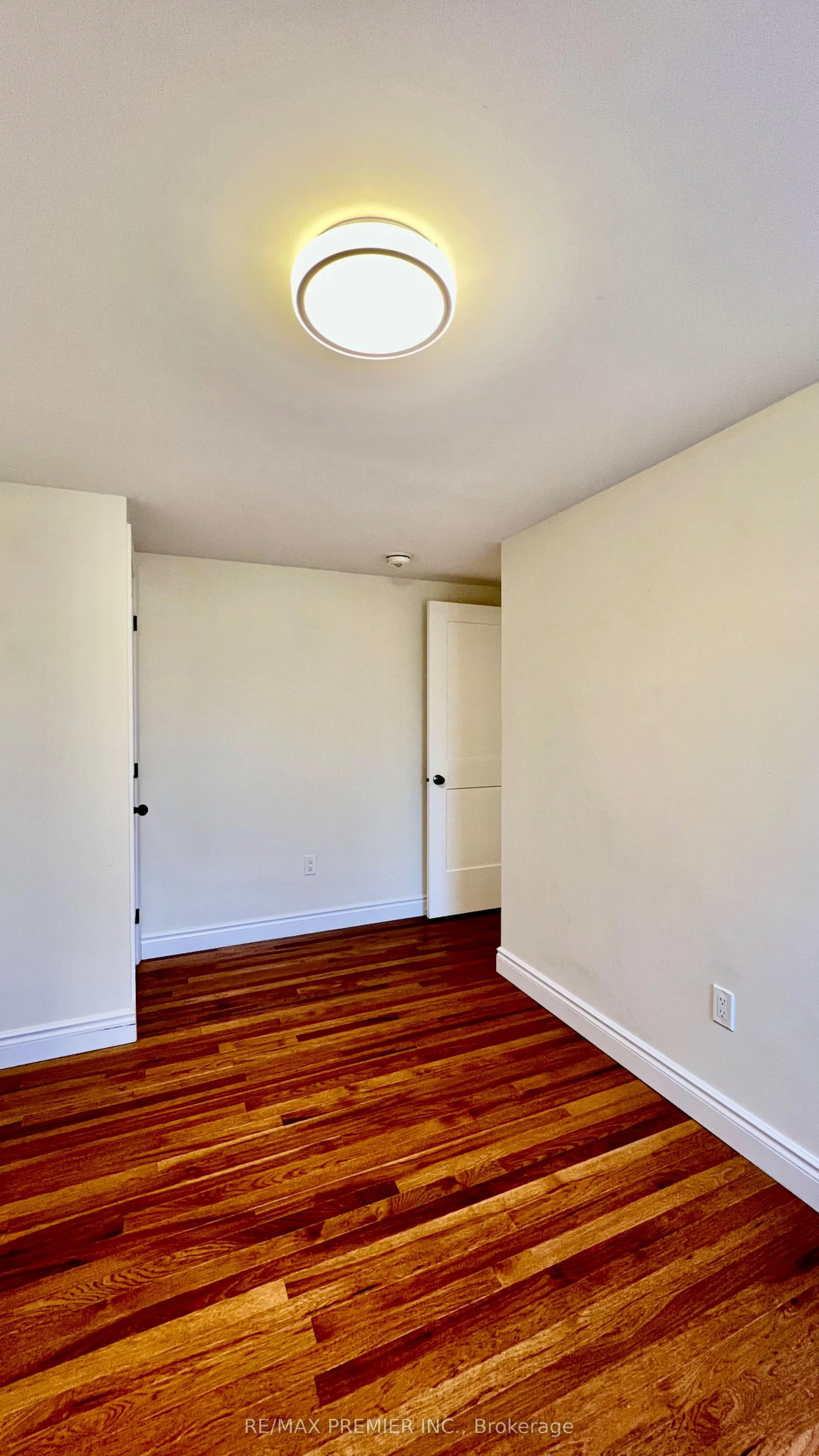 10 Patrick St