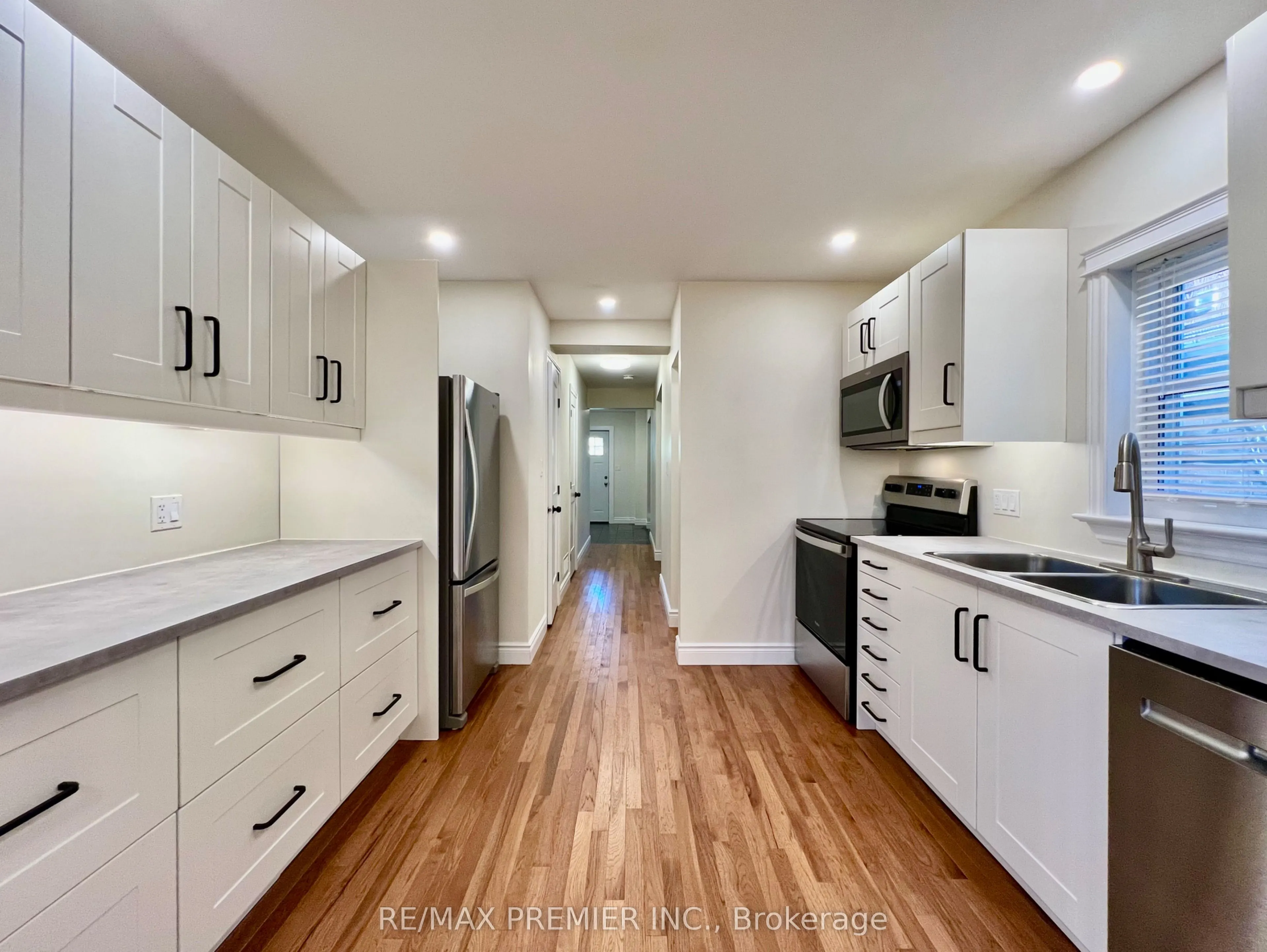 10 Patrick St