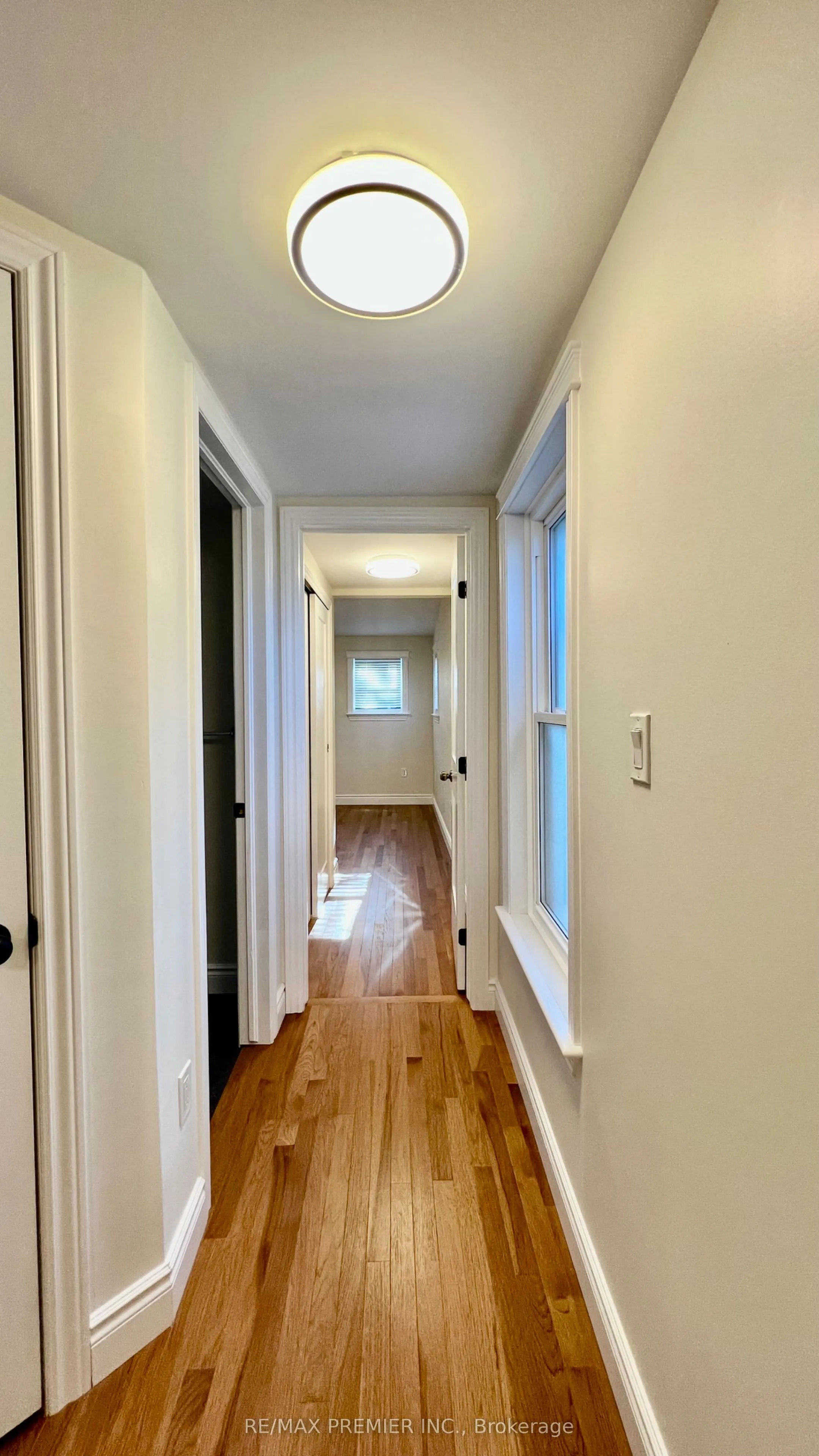 10 Patrick St