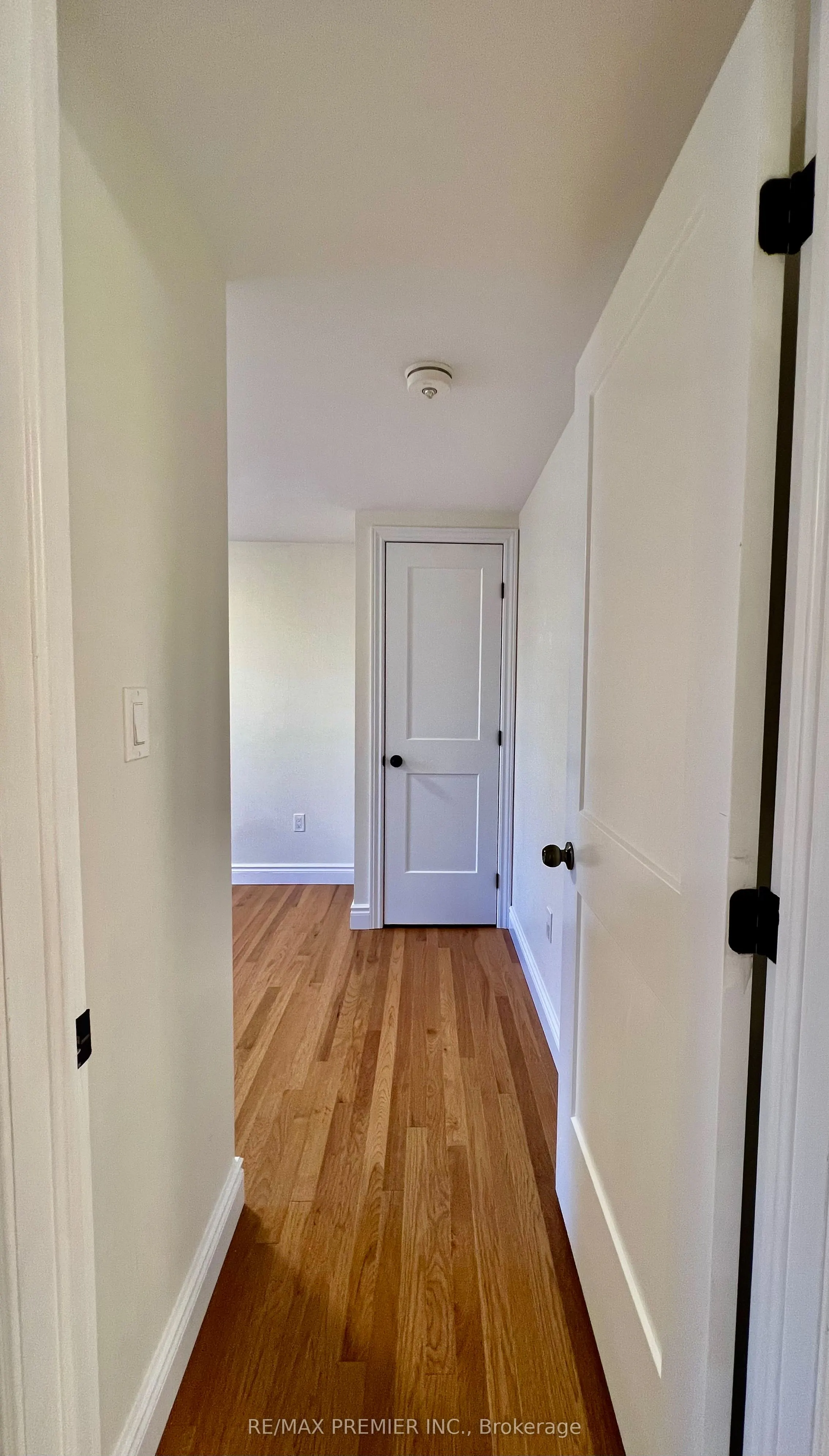 10 Patrick St