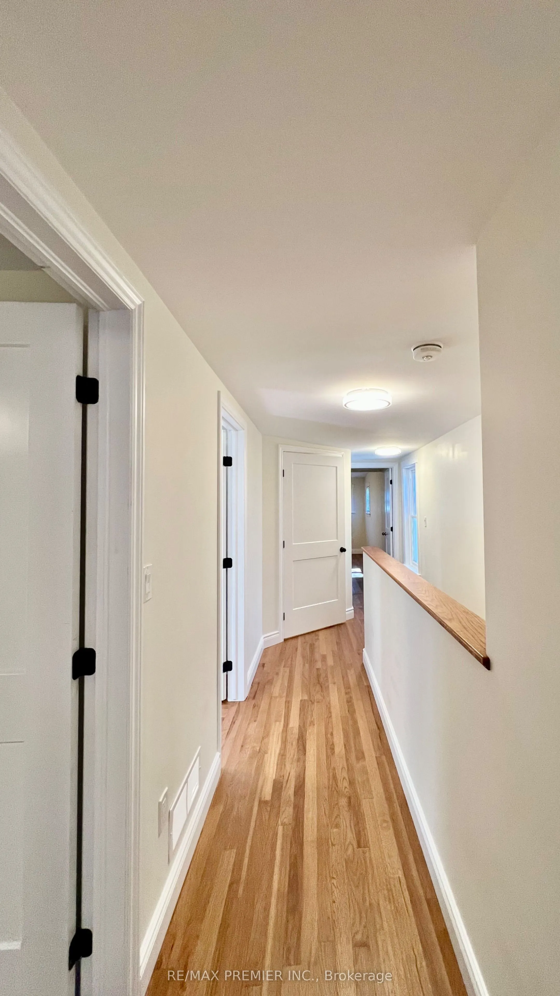 10 Patrick St