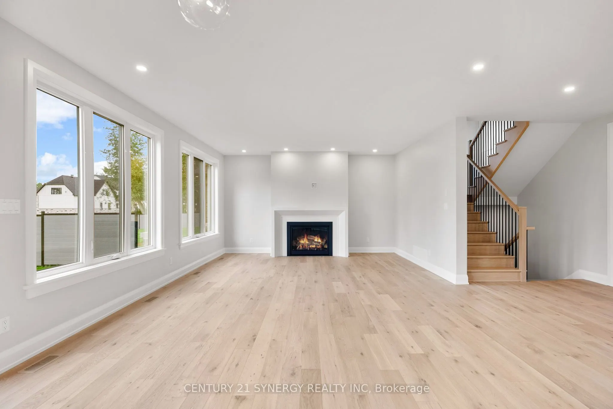 269 CABRELLE Place