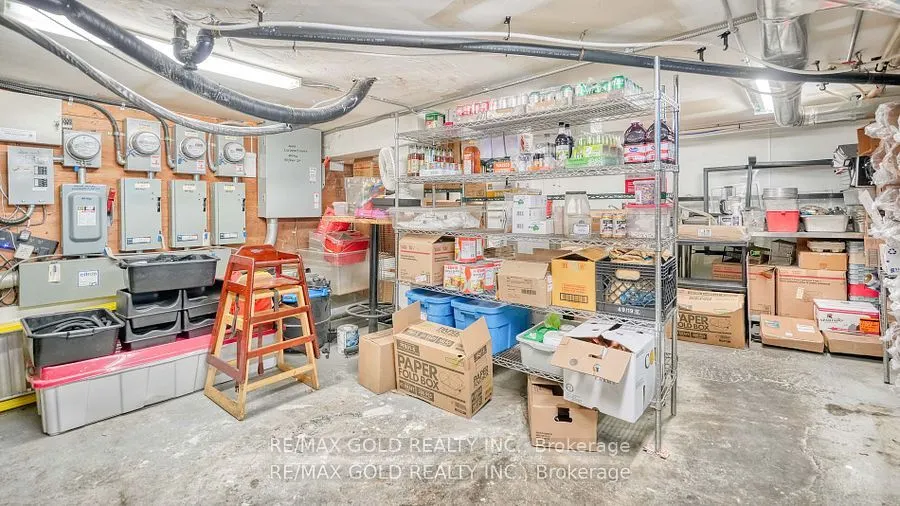 272 King Street W
