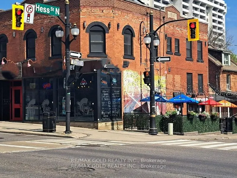 272 King Street W