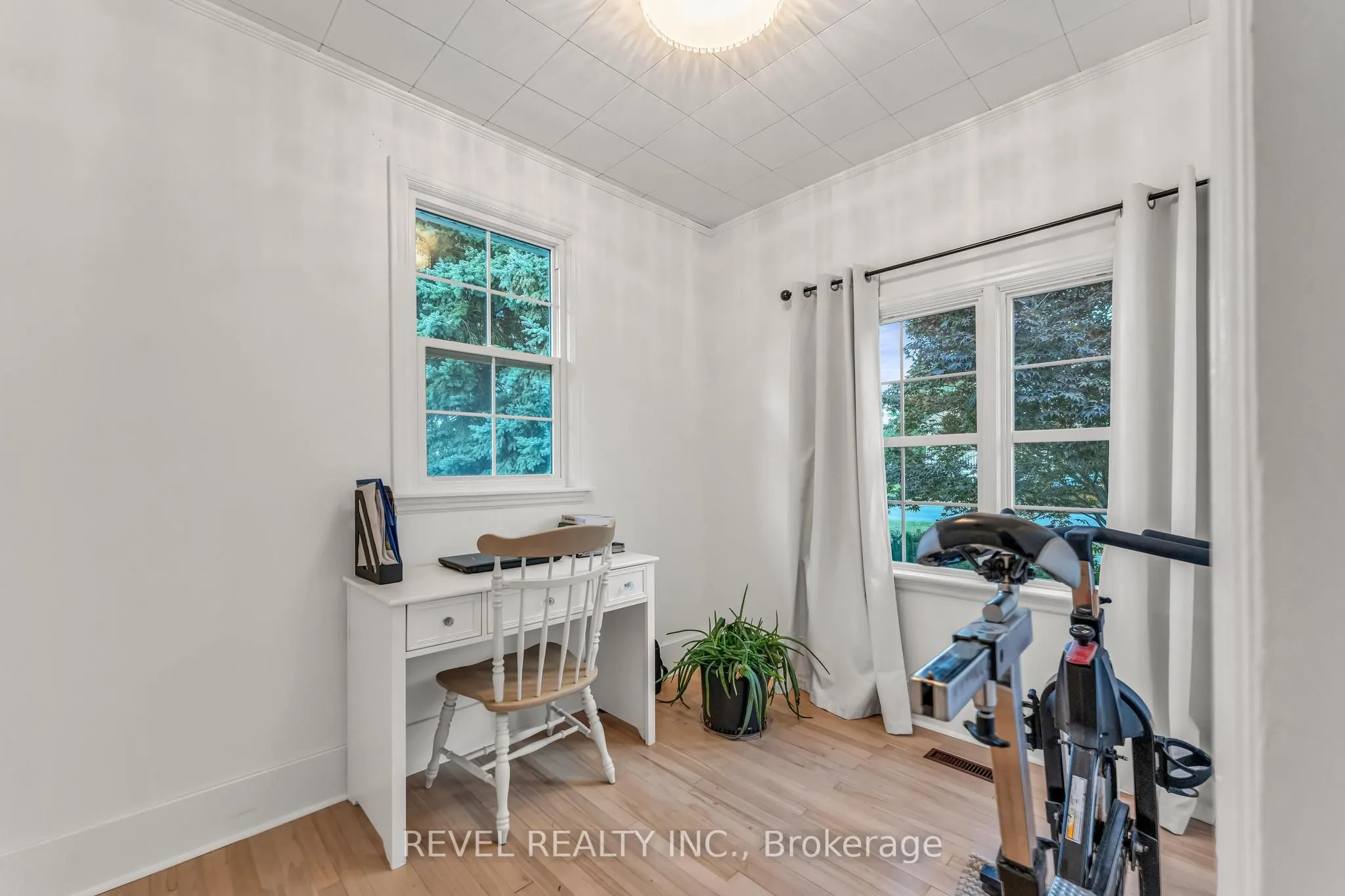 331 St Paul Street W