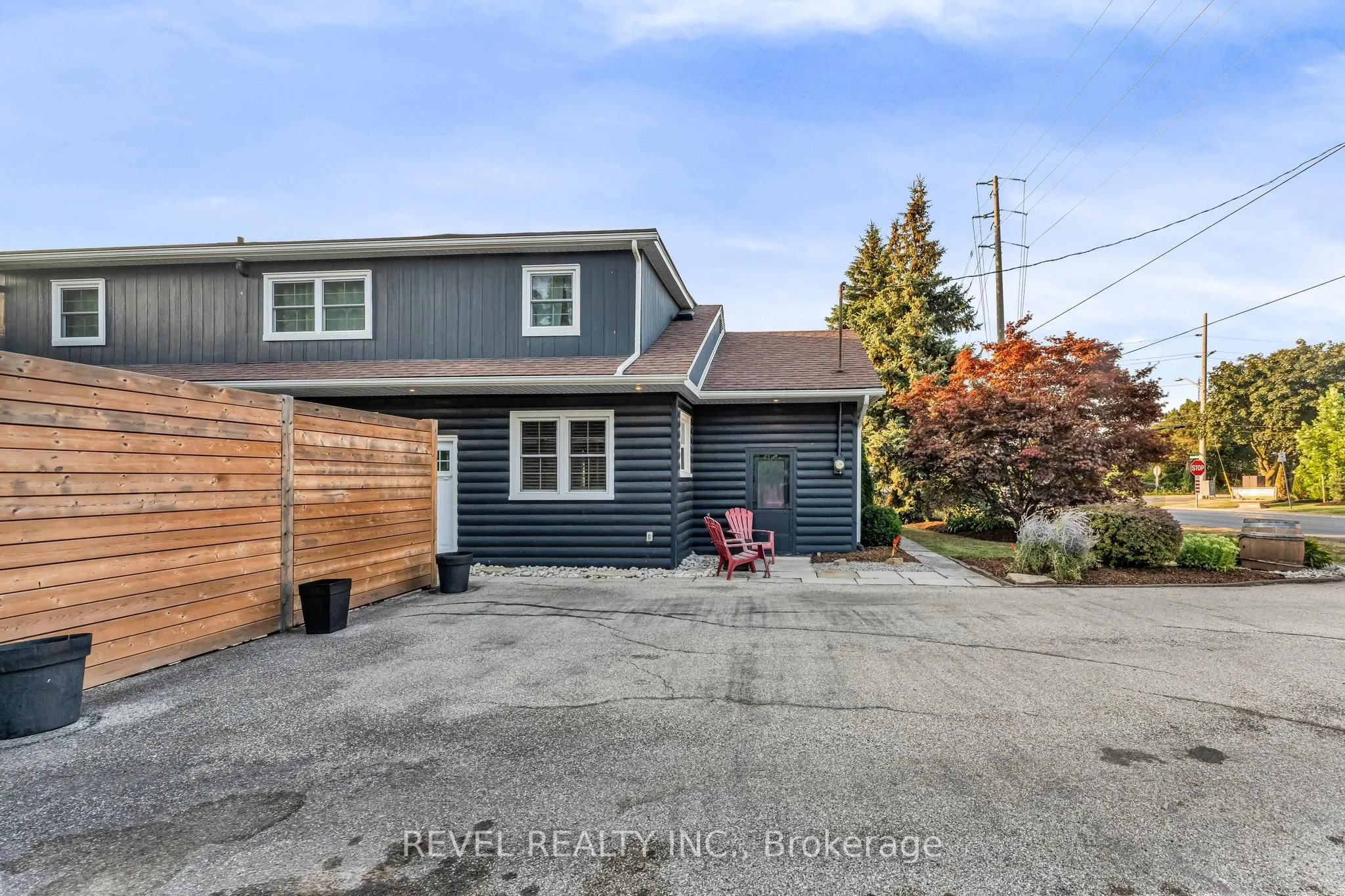 331 St Paul Street W