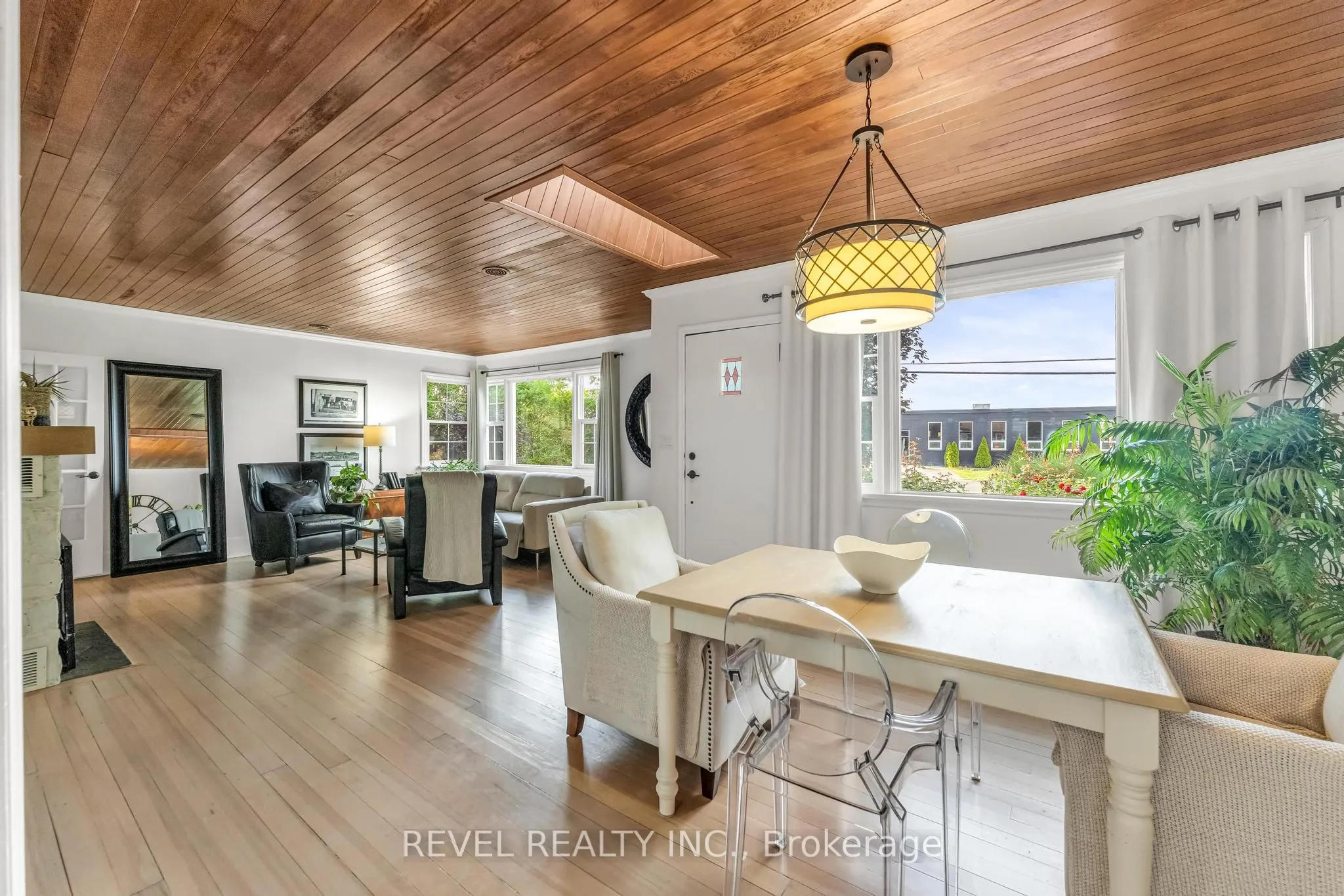 331 St Paul Street W