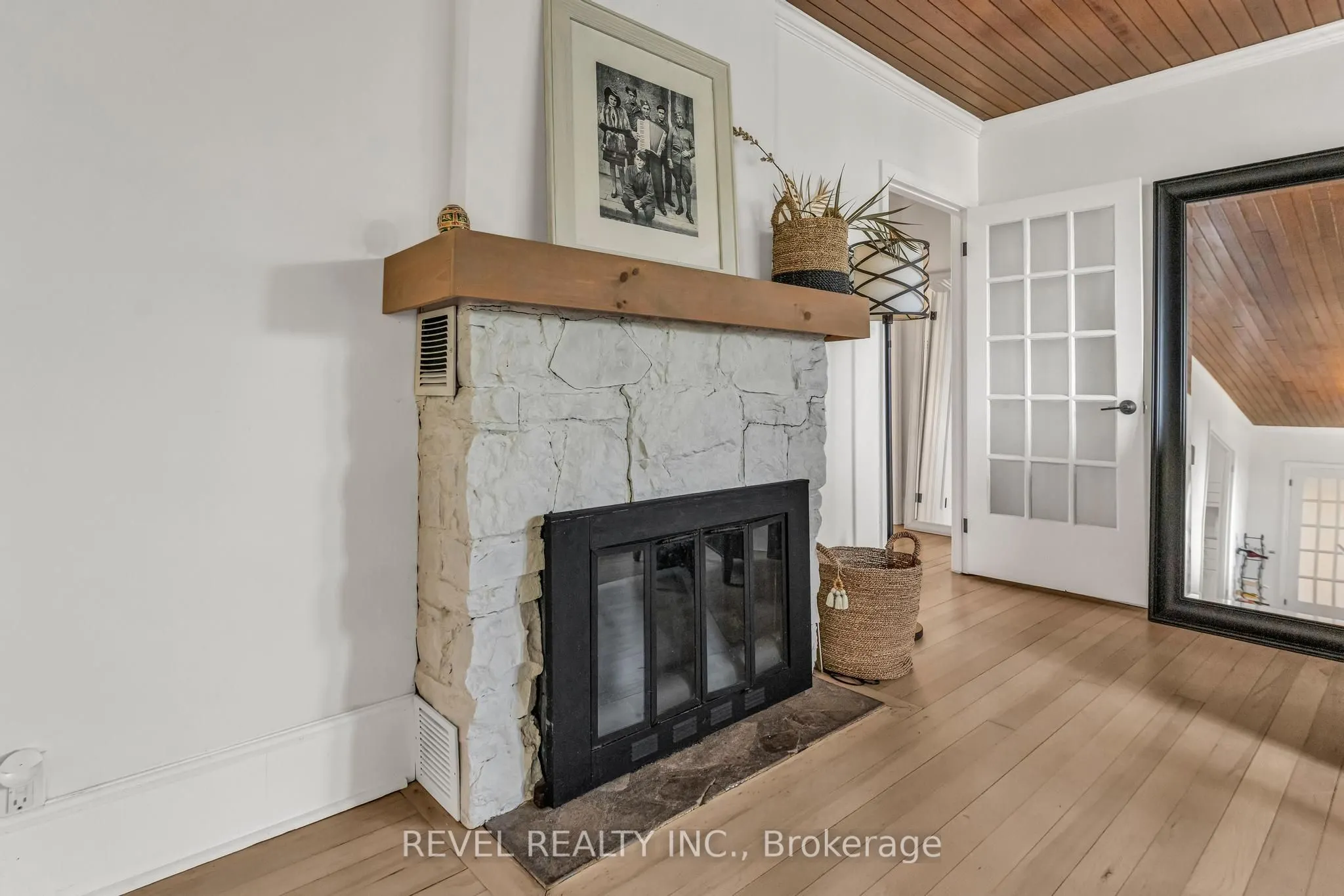 331 St Paul Street W