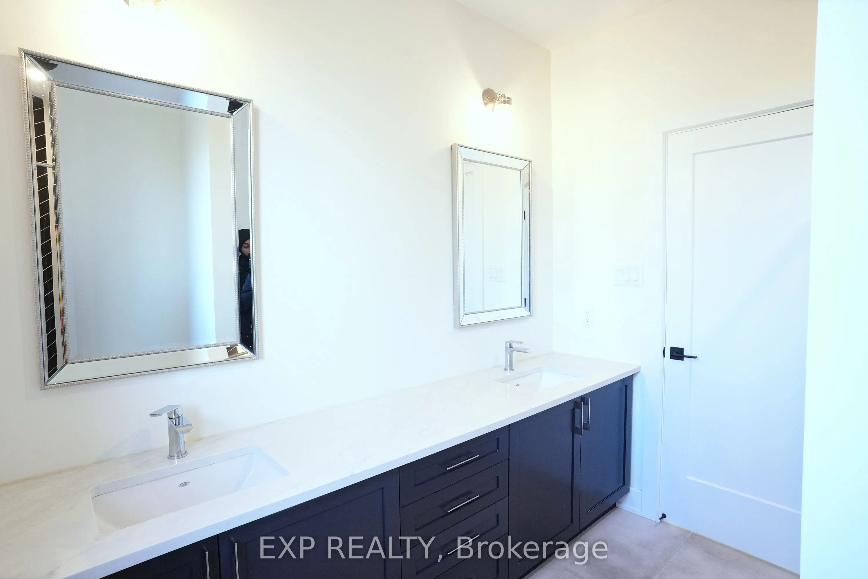 62 Columbus Avenue S