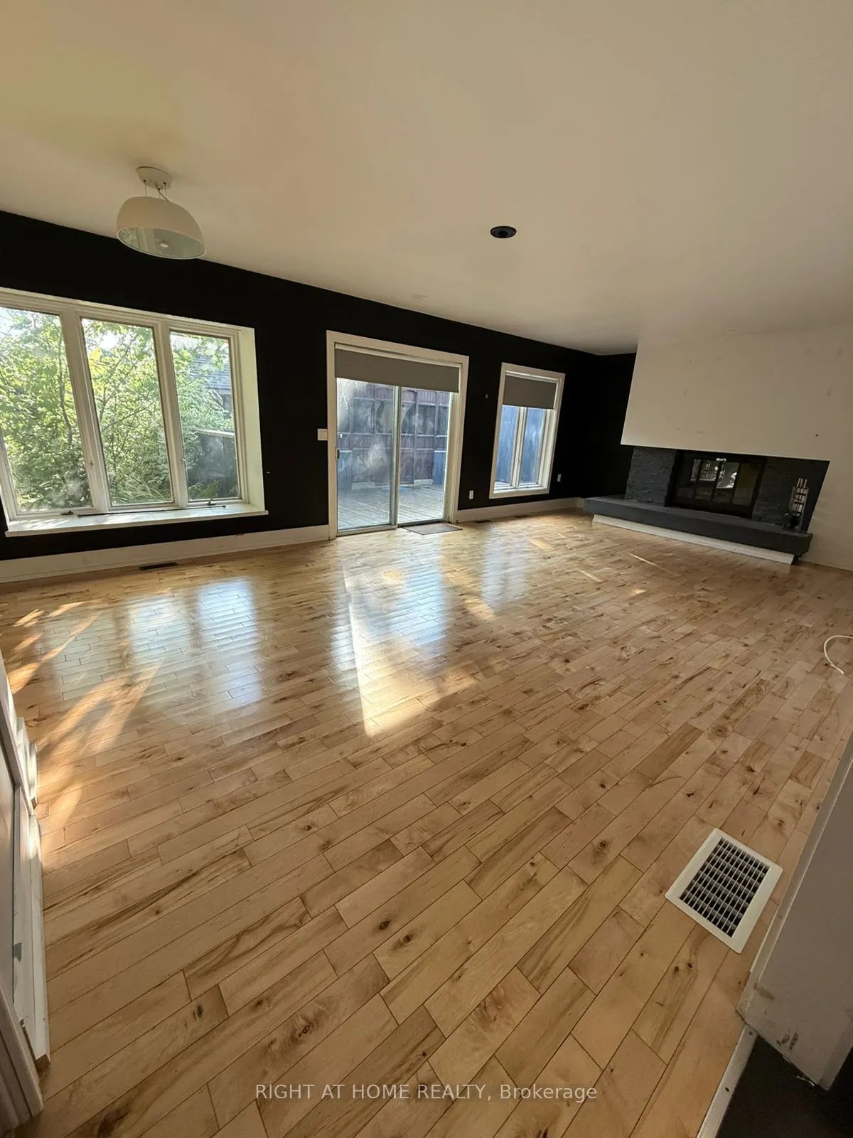 231 MICHAELMAS Street, #Main