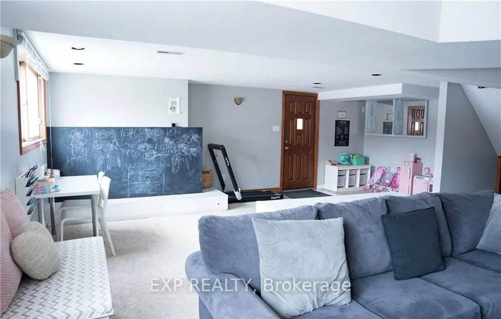 62 Owen Place