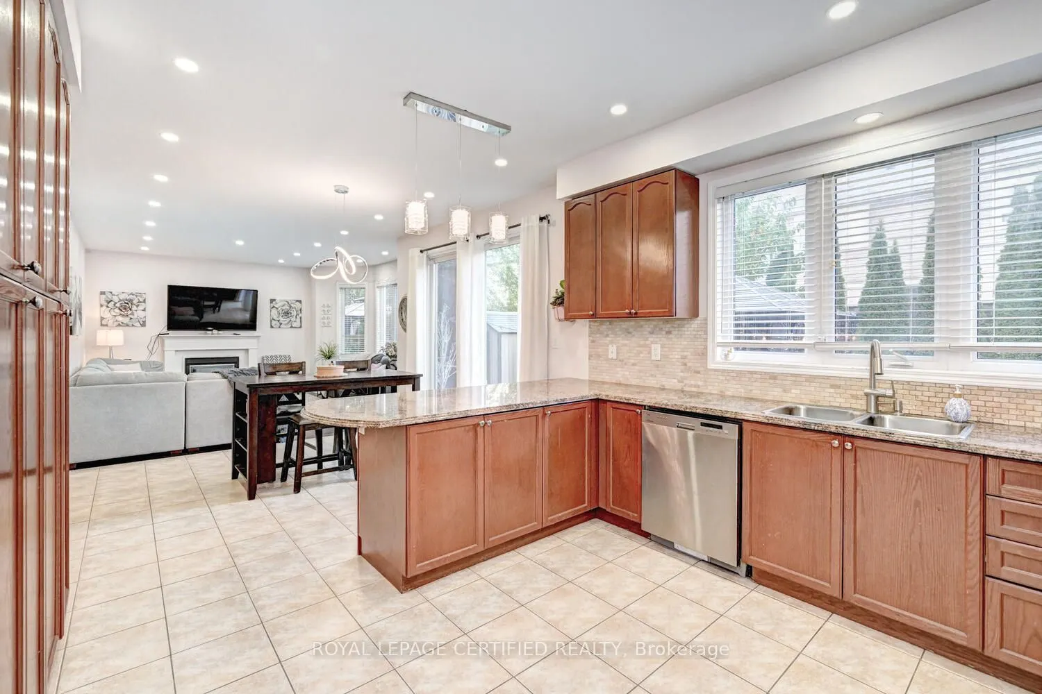 59 Apple Drive