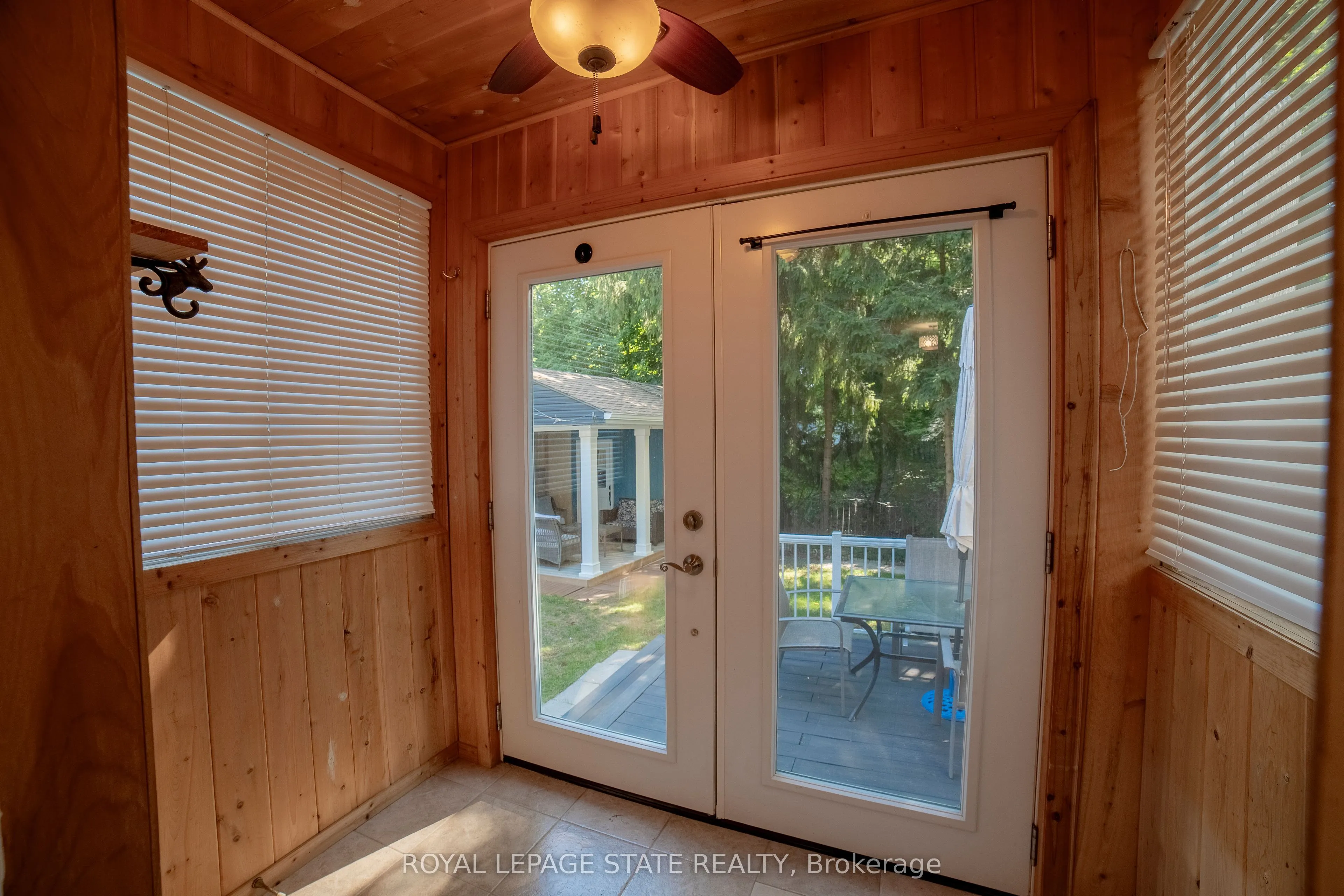 12 Maple Avenue