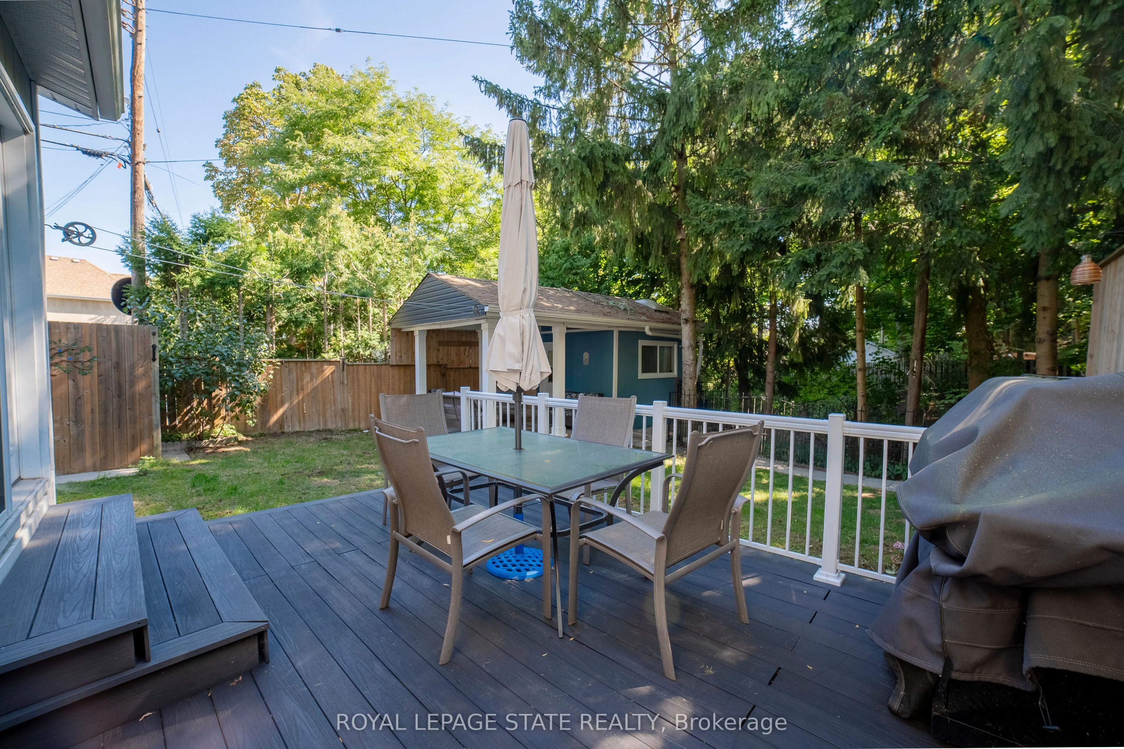 12 Maple Avenue