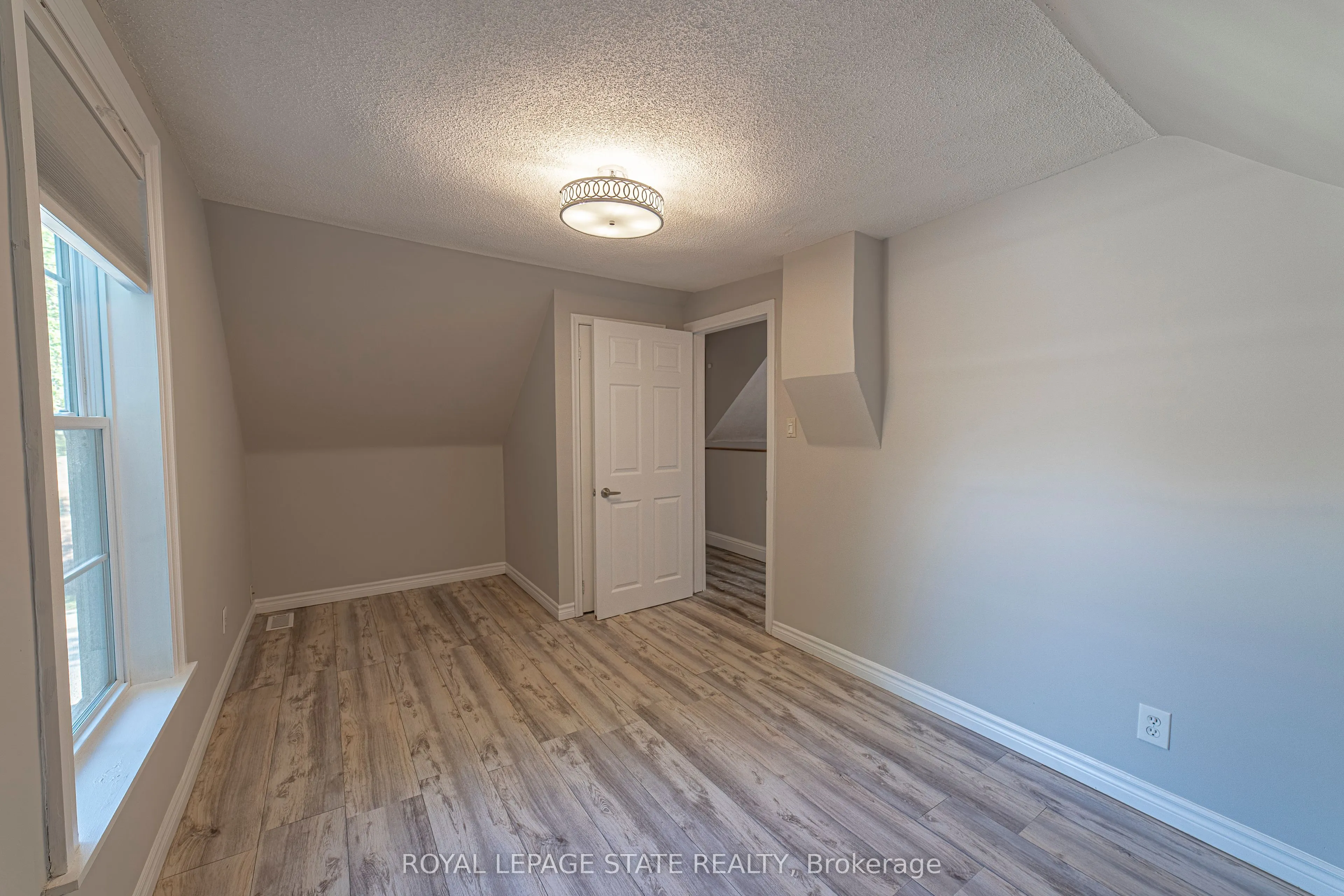 12 Maple Avenue