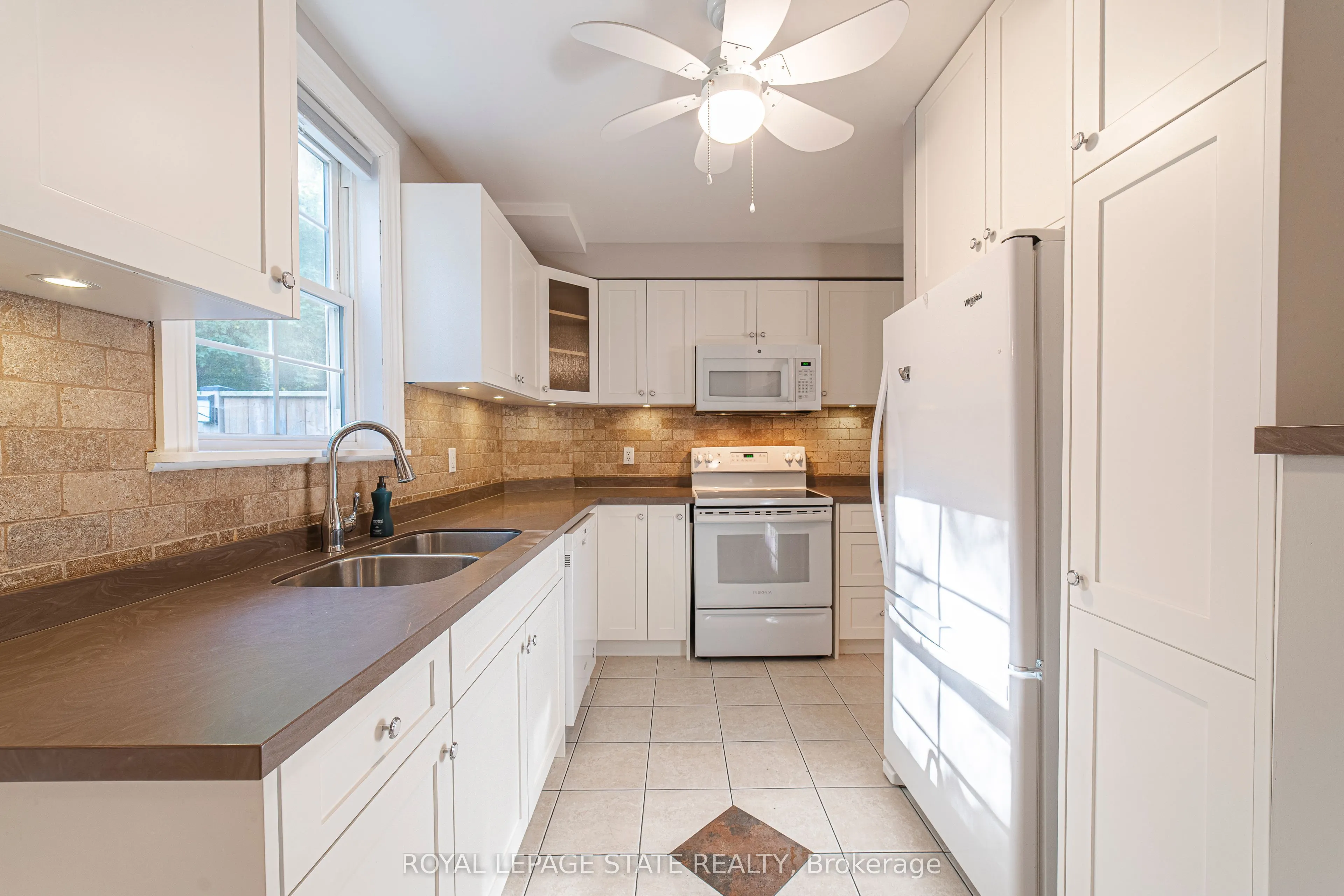 12 Maple Avenue