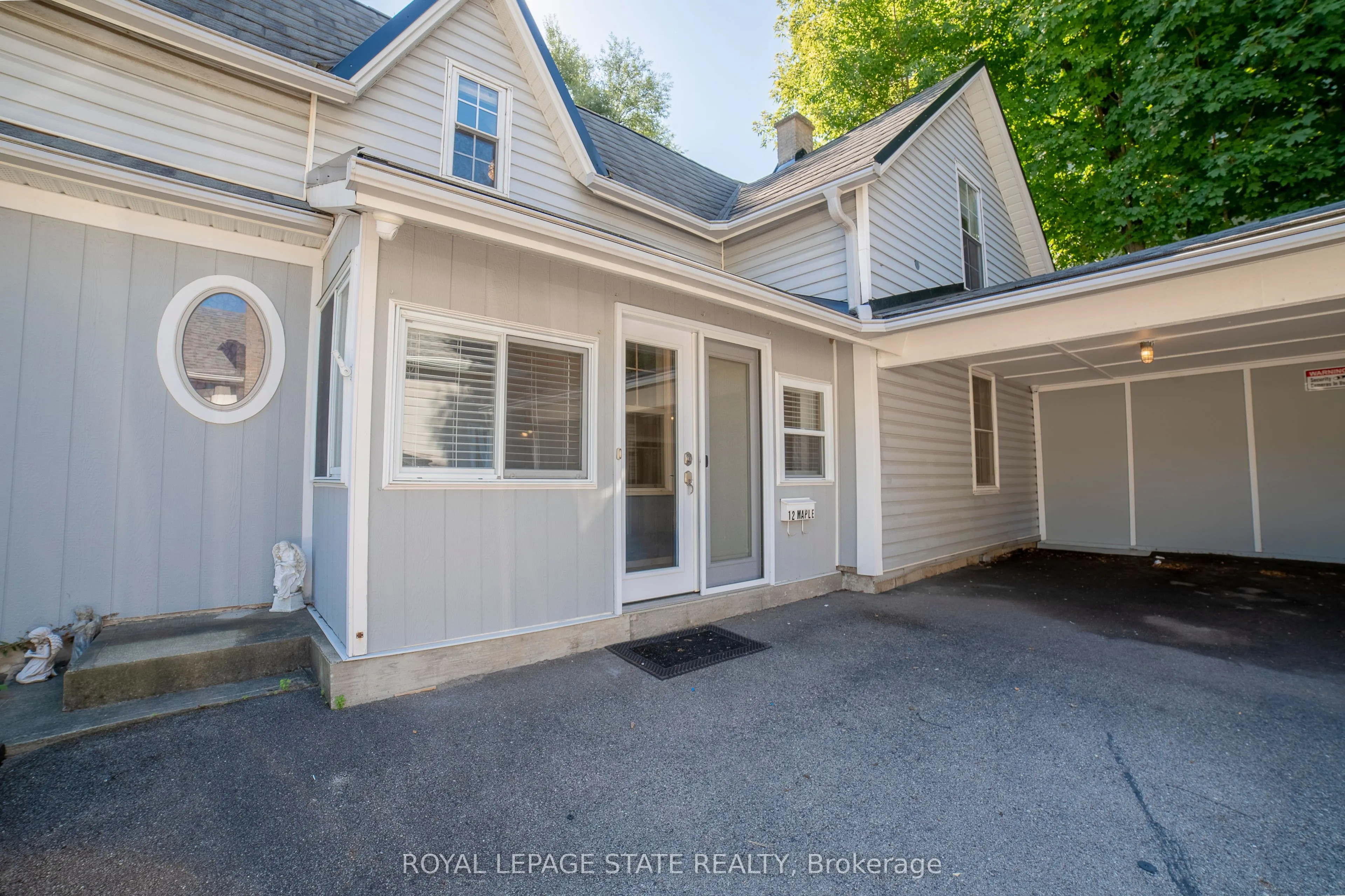 12 Maple Avenue