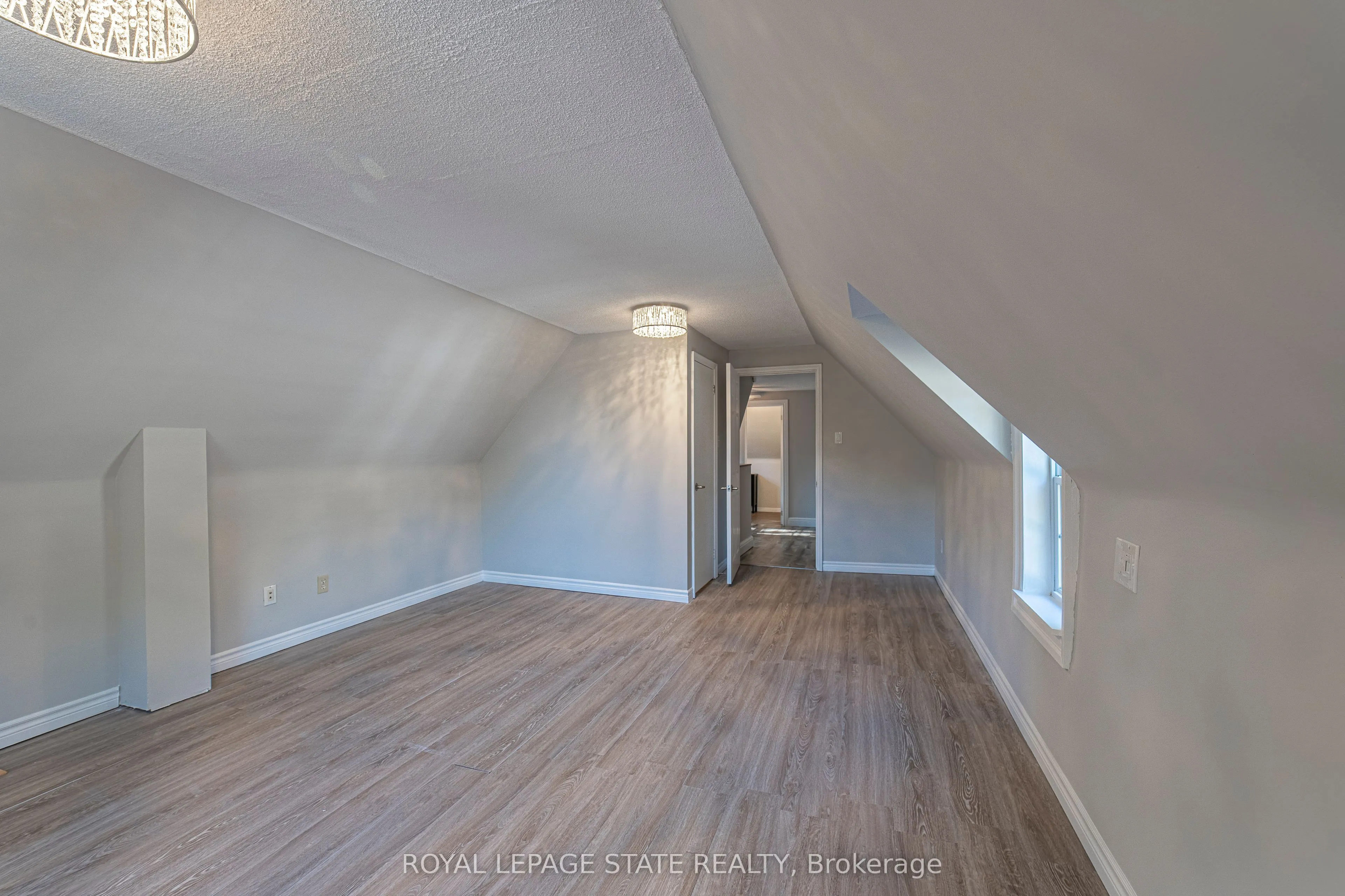 12 Maple Avenue