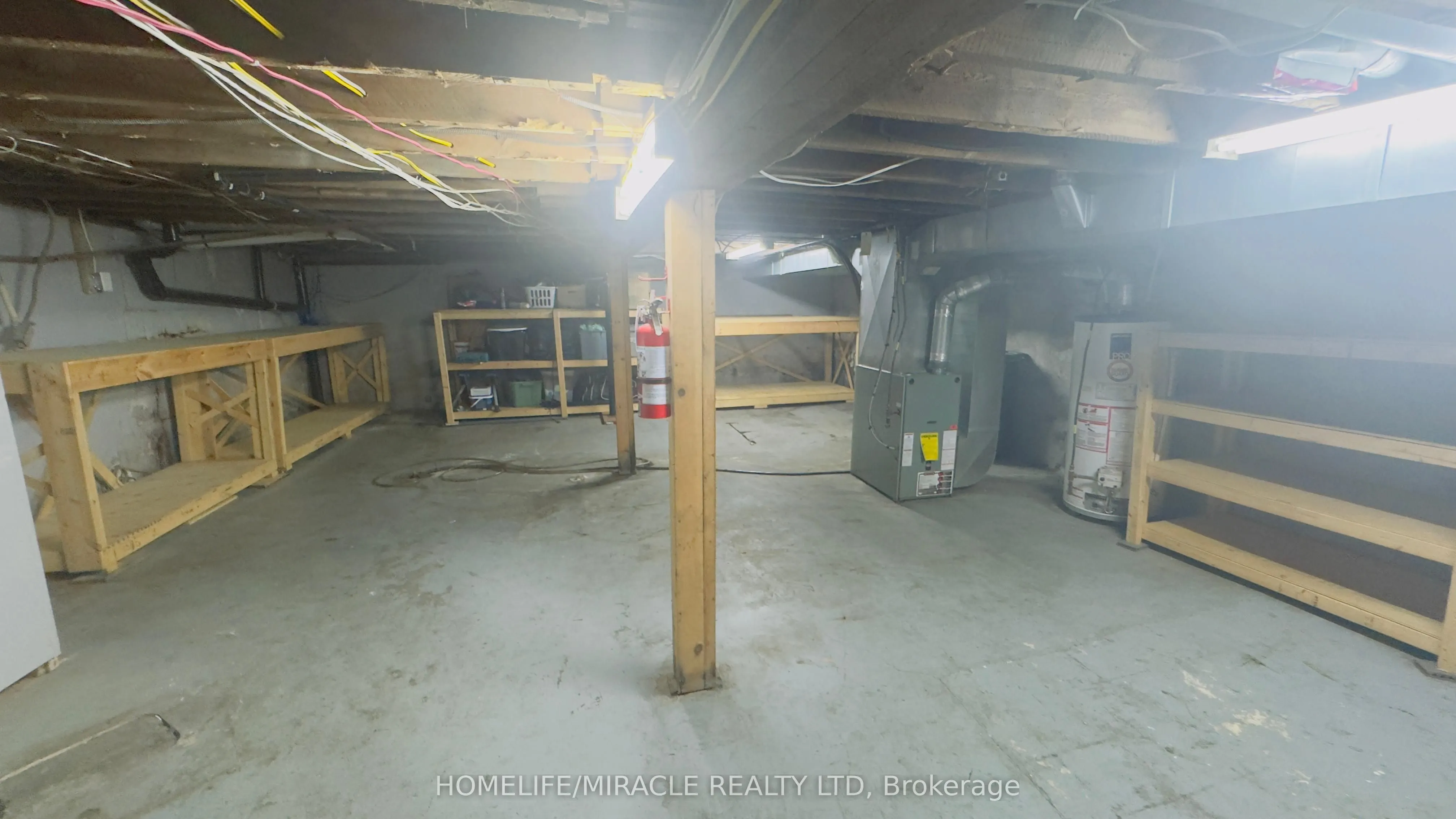 935 Barton Street E