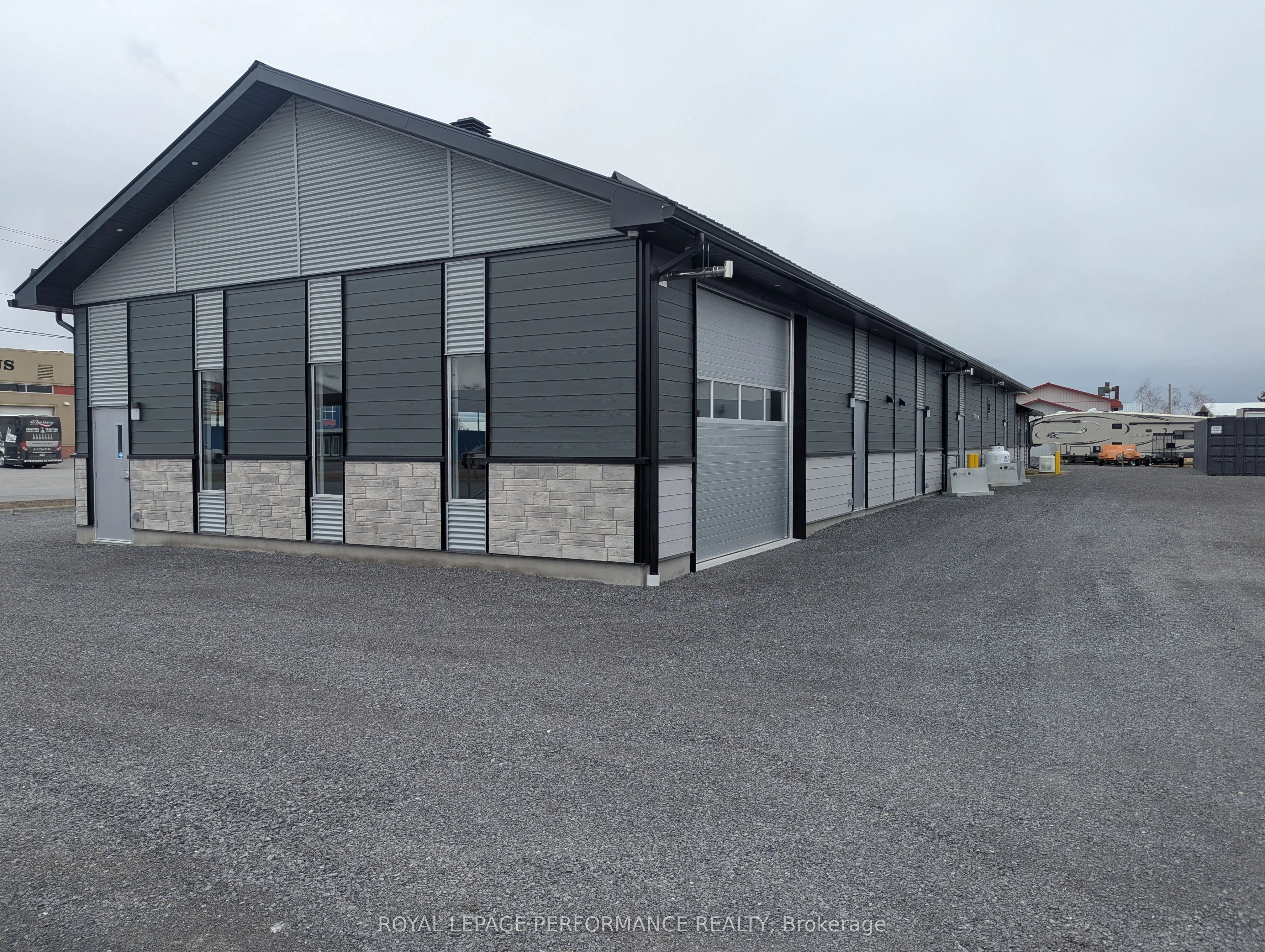 45 Industriel Street