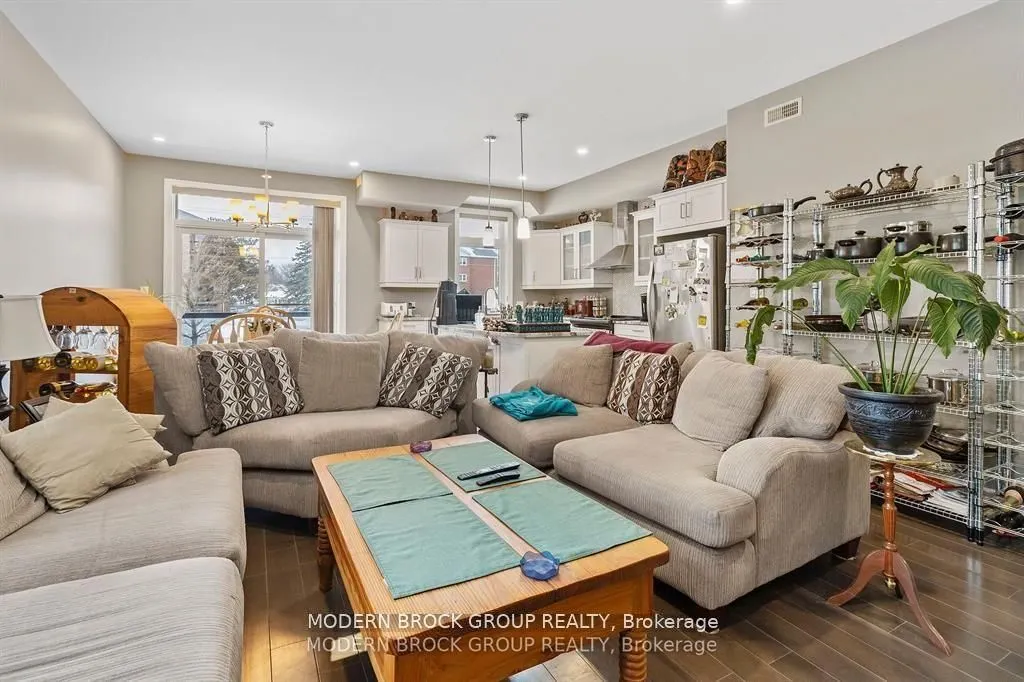 1109 Millwood Avenue, #103