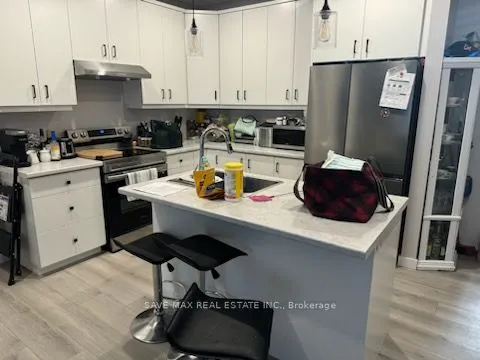 22 Summit Crescent