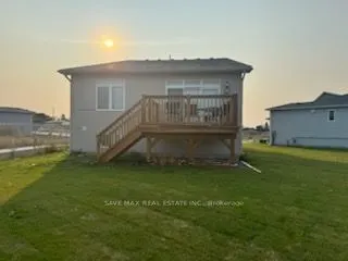 22 Summit Crescent