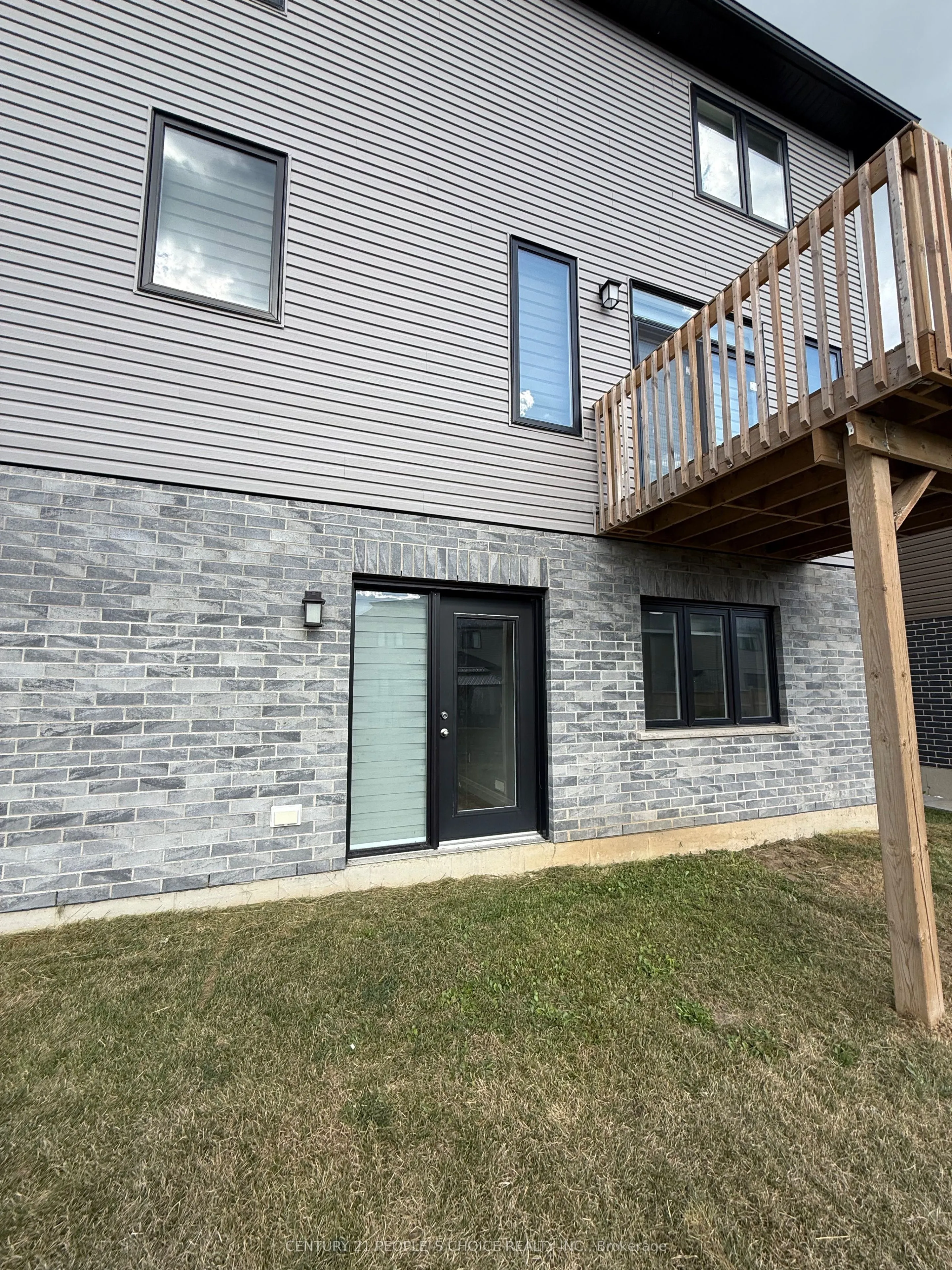 562 Fairway Drive, #Bsmt