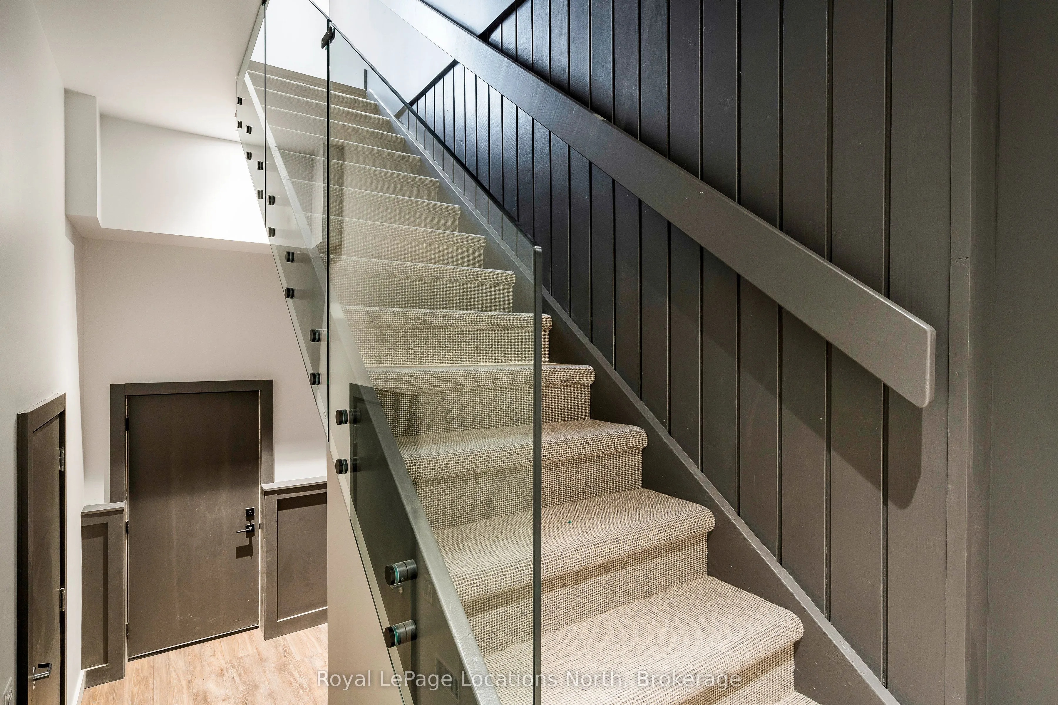 20 Alice Street E, #4