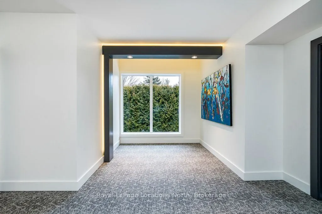 20 Alice Street E, #4