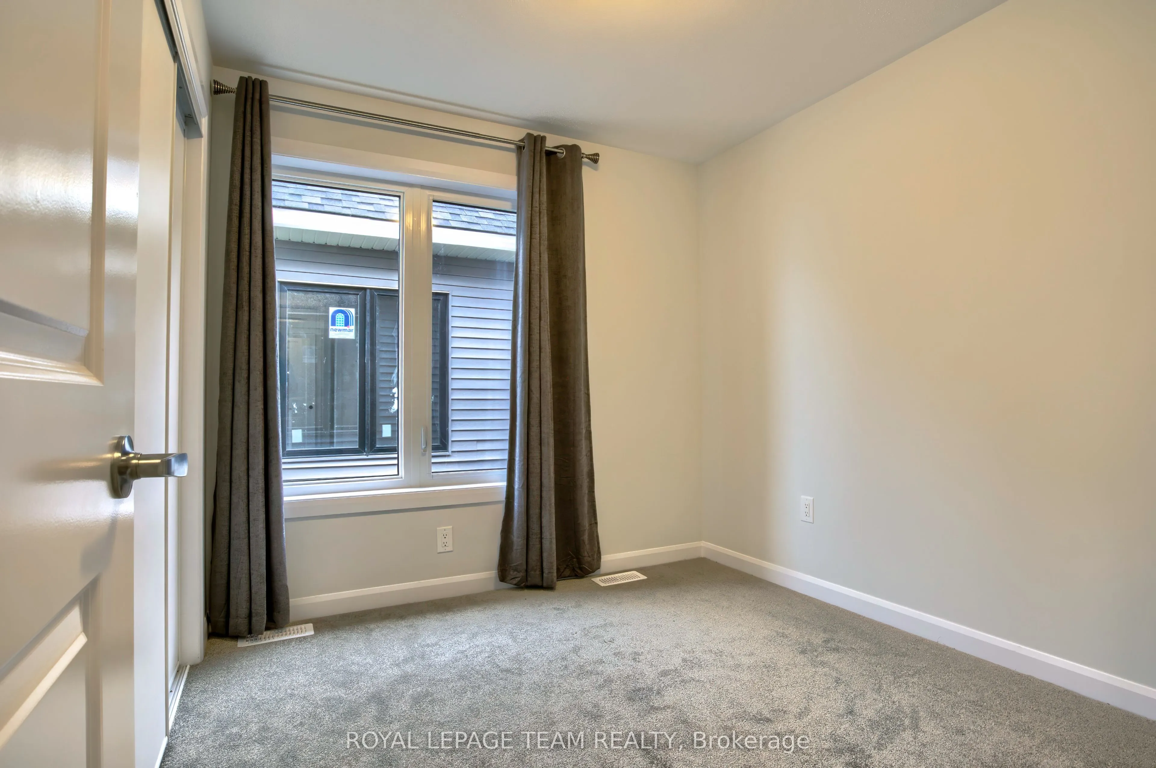 280 Elsie Macgill Walk