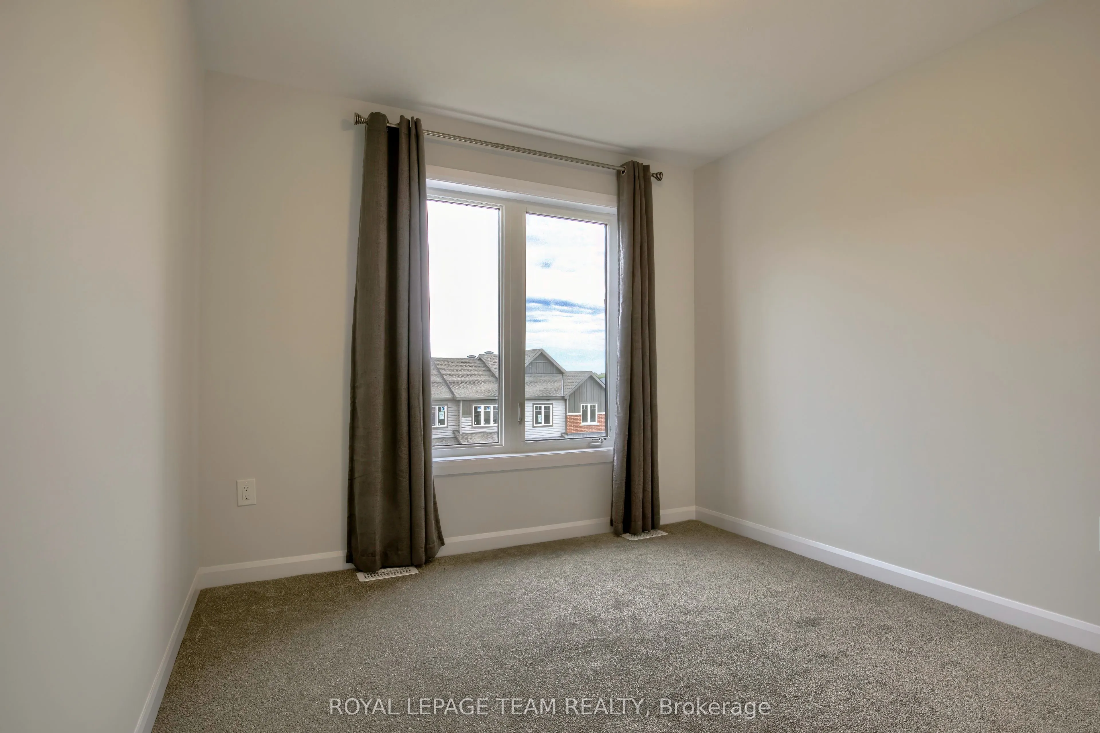 280 Elsie Macgill Walk
