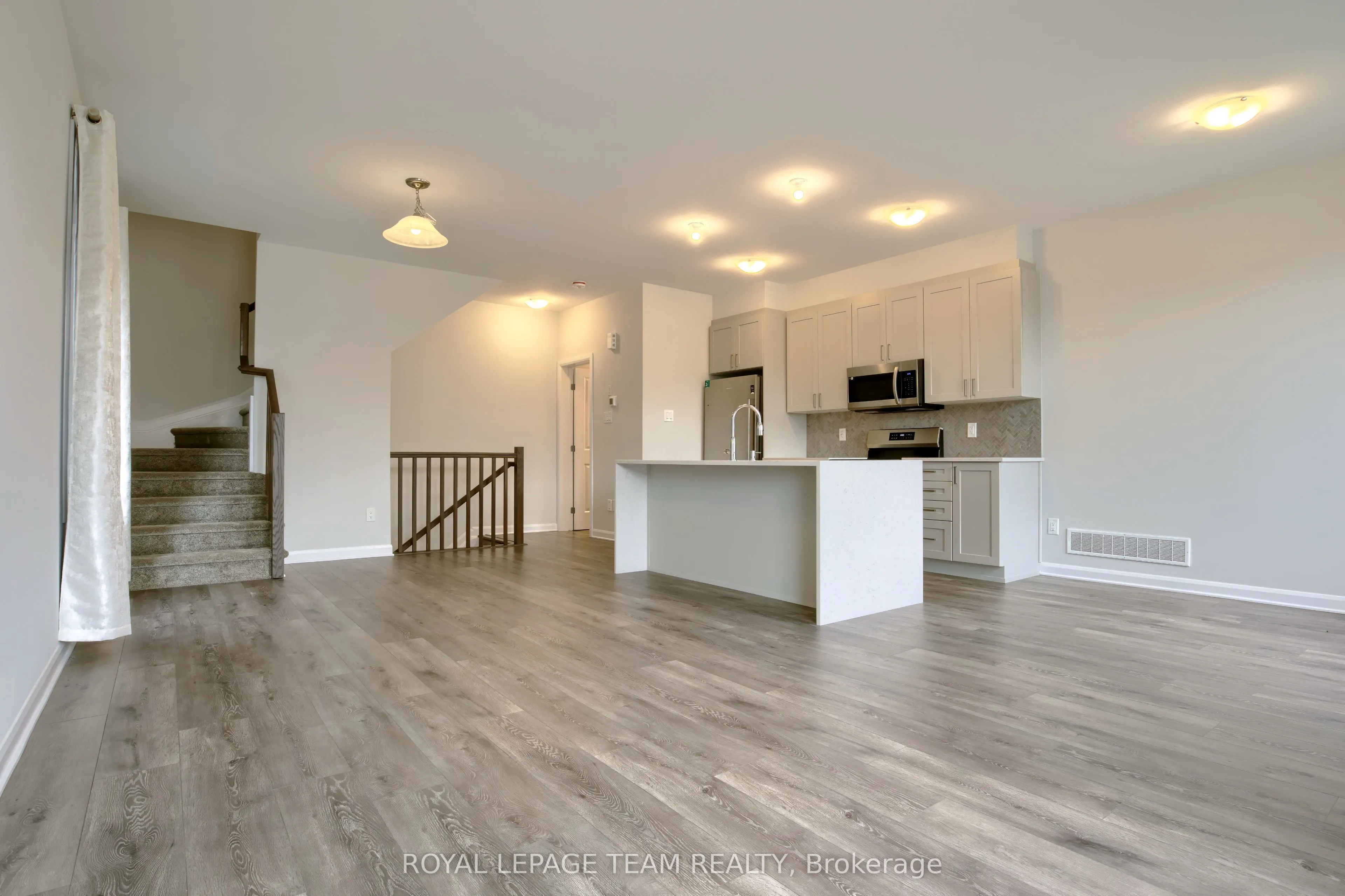 280 Elsie Macgill Walk