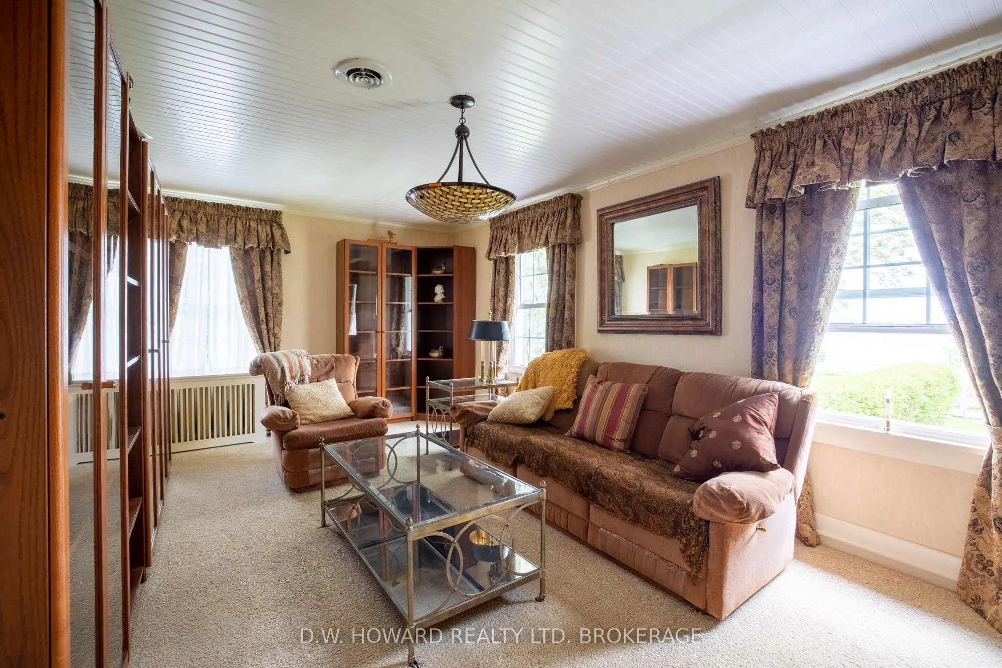 3689 Niagara Boulevard