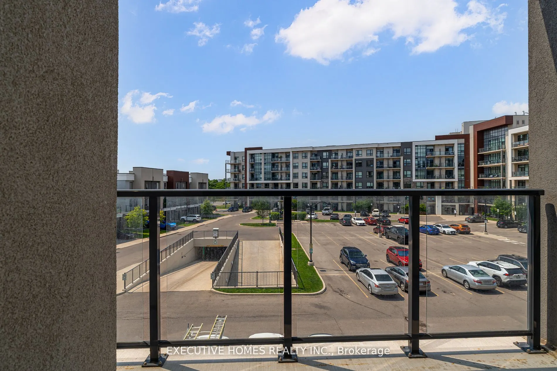 101 SHOREVIEW Place, #327