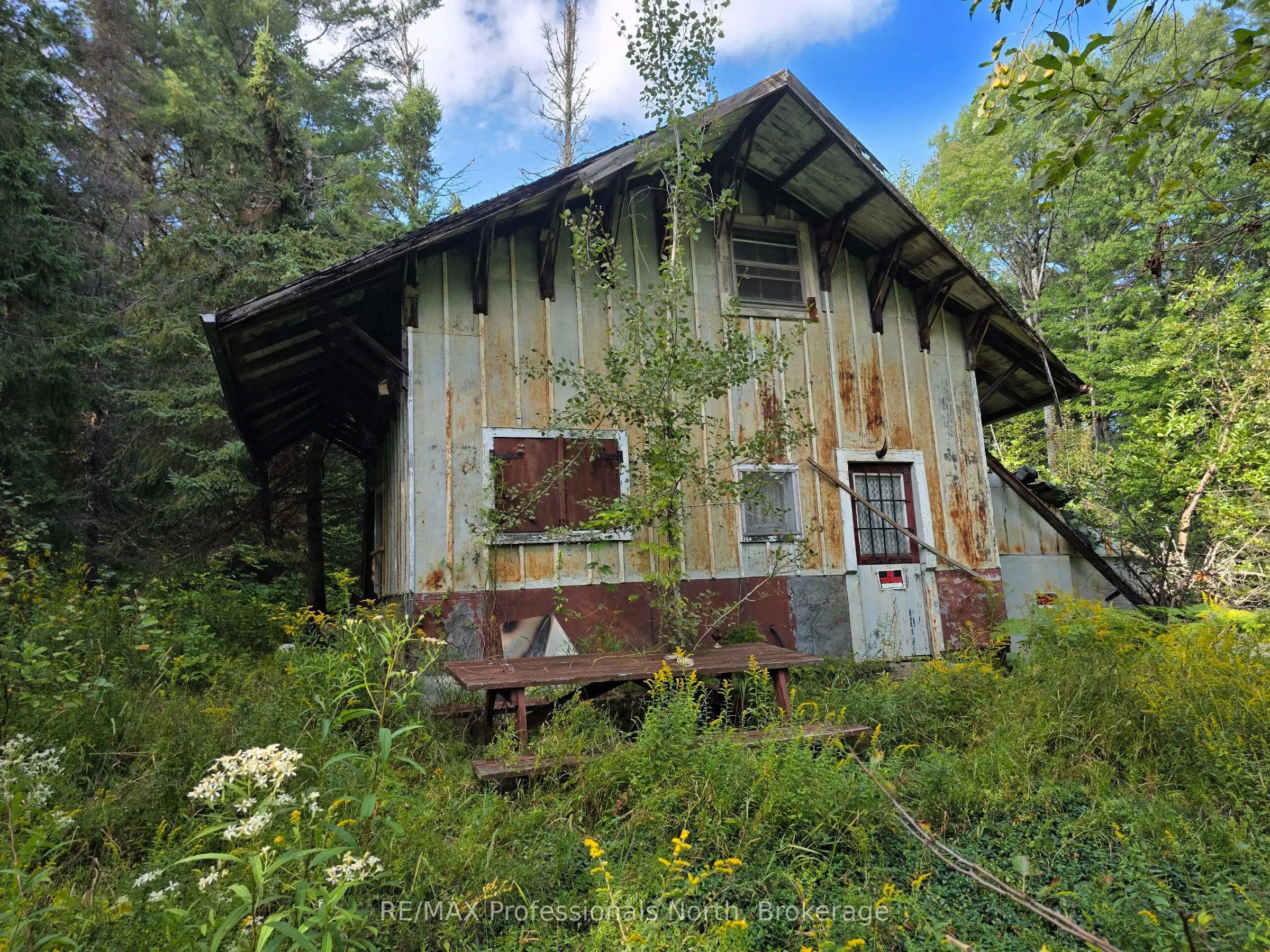 671 Lynx Lake Road