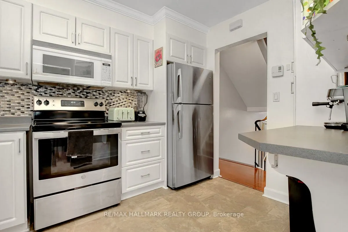 2094 Eric Crescent, #2094