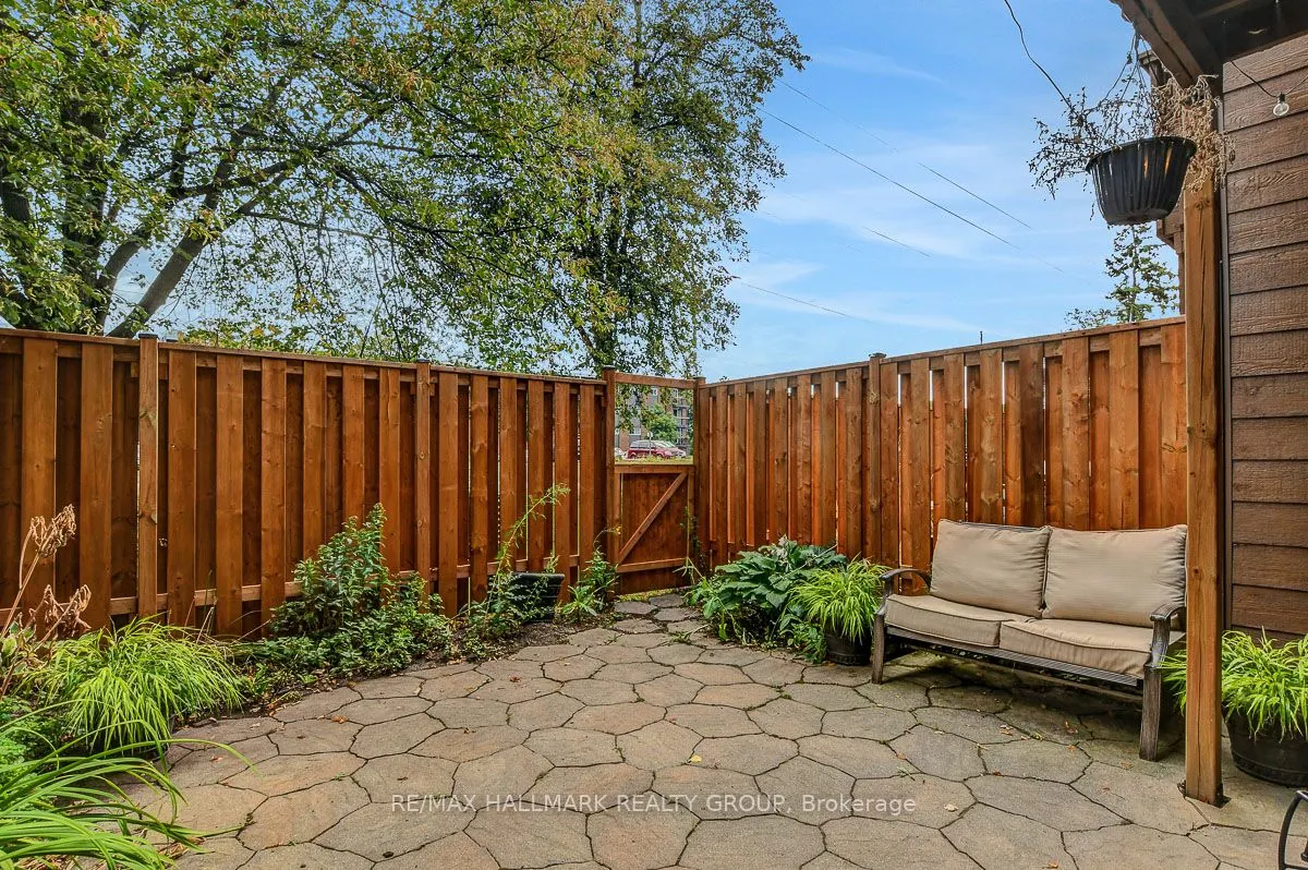 2094 Eric Crescent, #2094