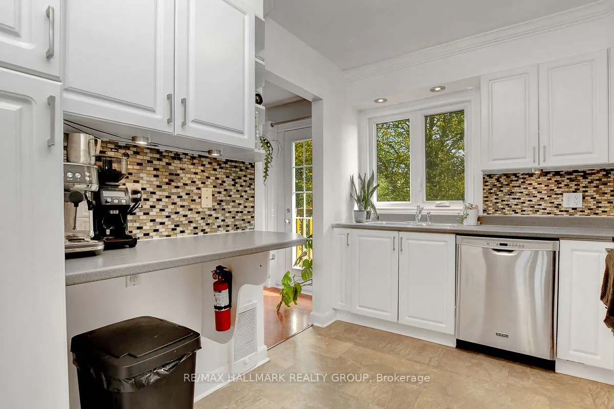 2094 Eric Crescent, #2094