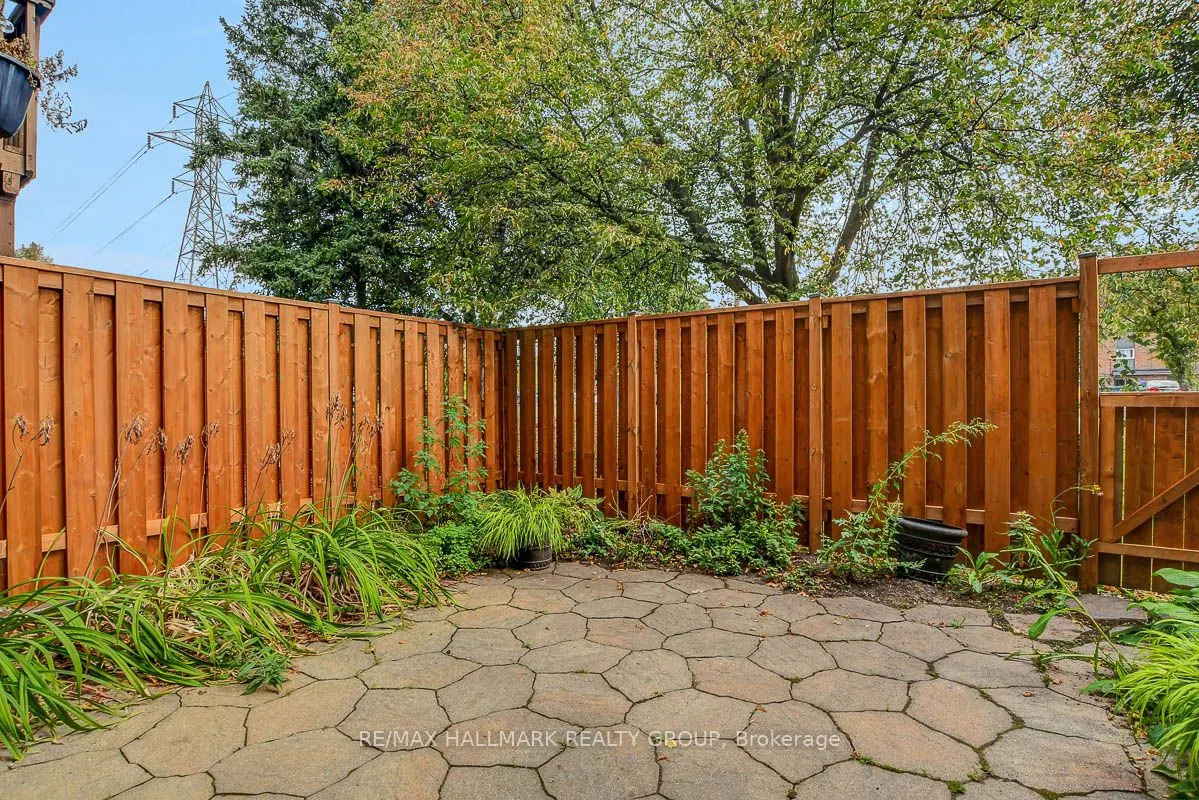 2094 Eric Crescent, #2094