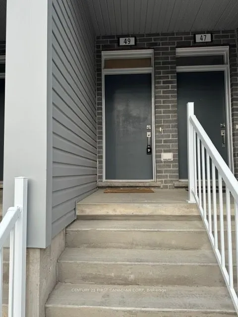 990 DEVERON Crescent, #49