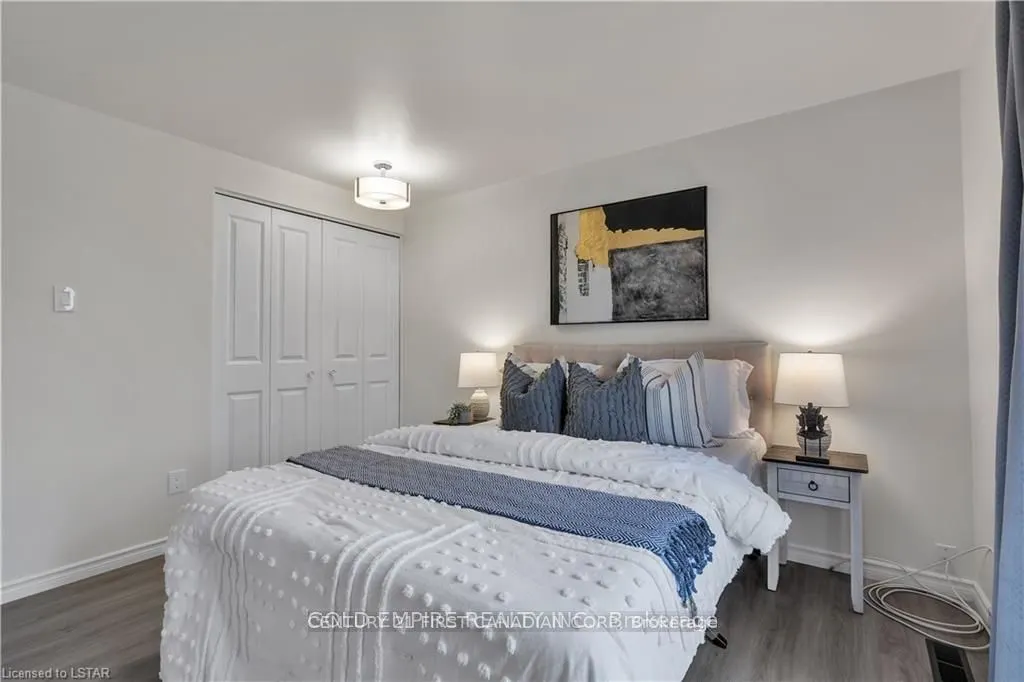 53 Archer Crescent