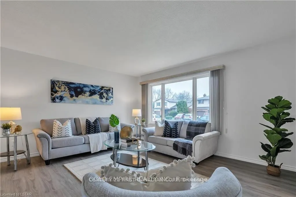 53 Archer Crescent