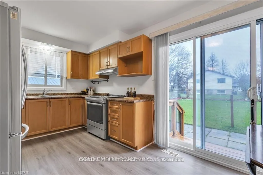 53 Archer Crescent