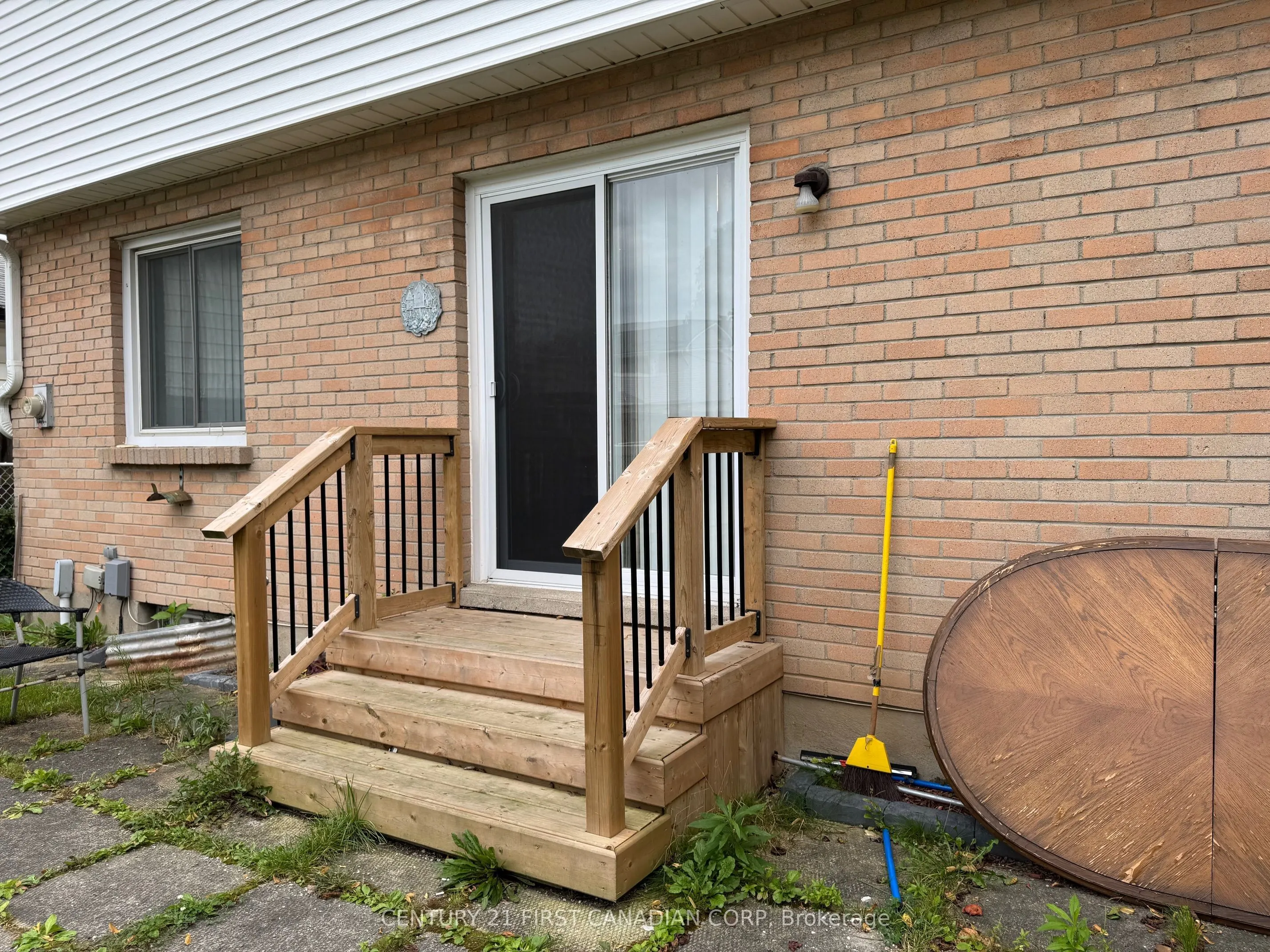53 Archer Crescent