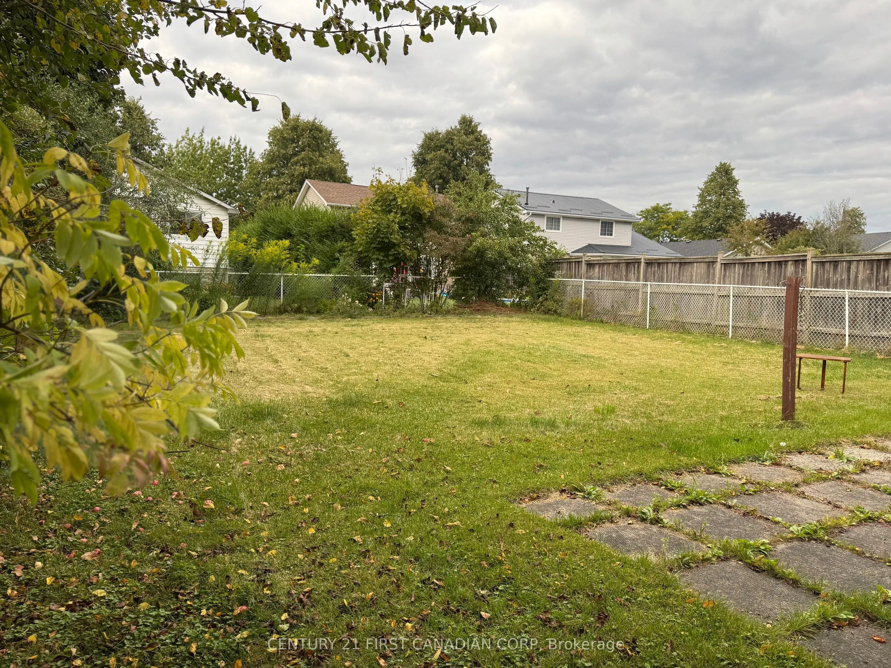 53 Archer Crescent